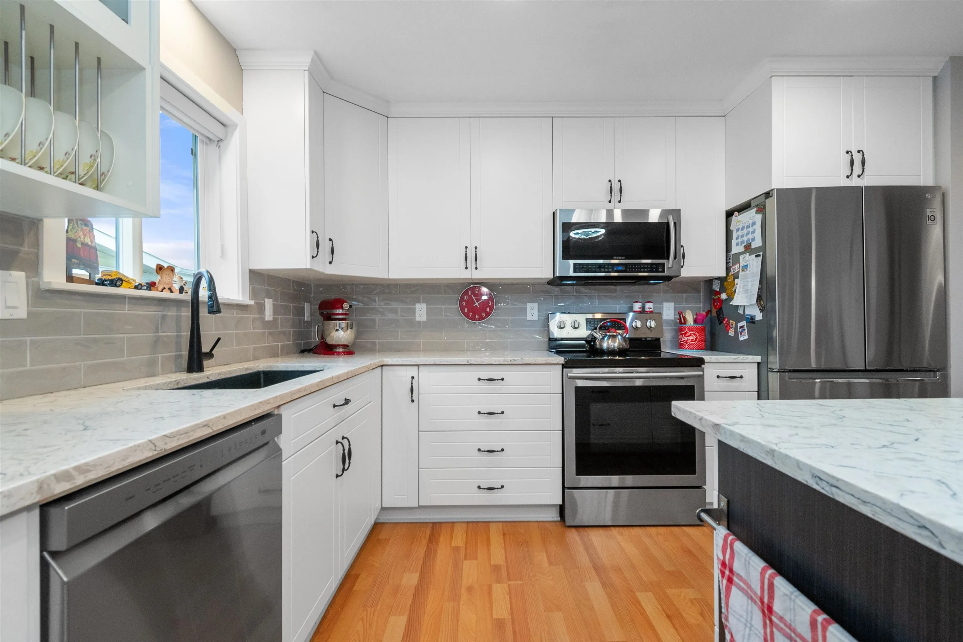 12 9055 Ashwell Road