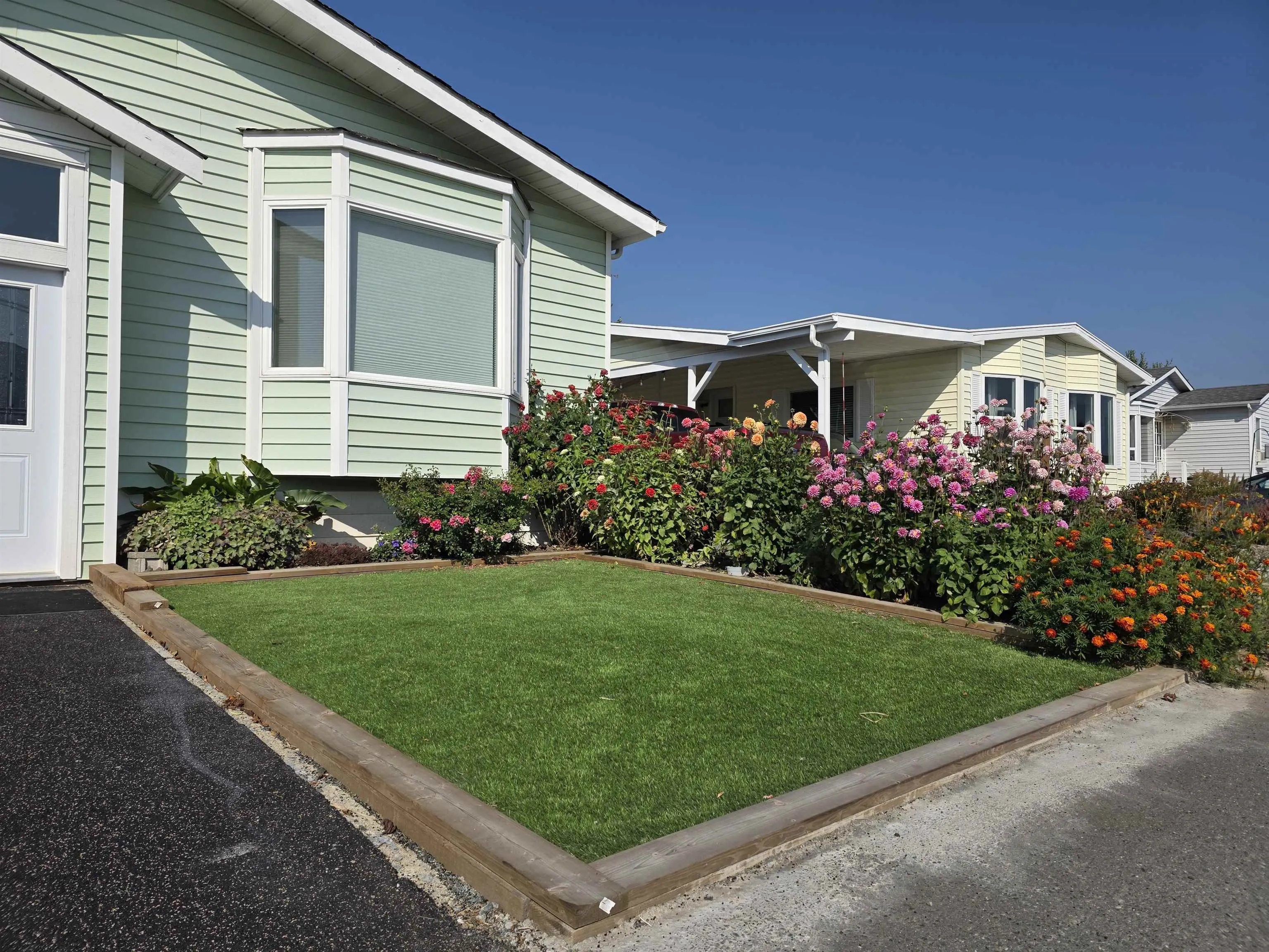 12 9055 Ashwell Road