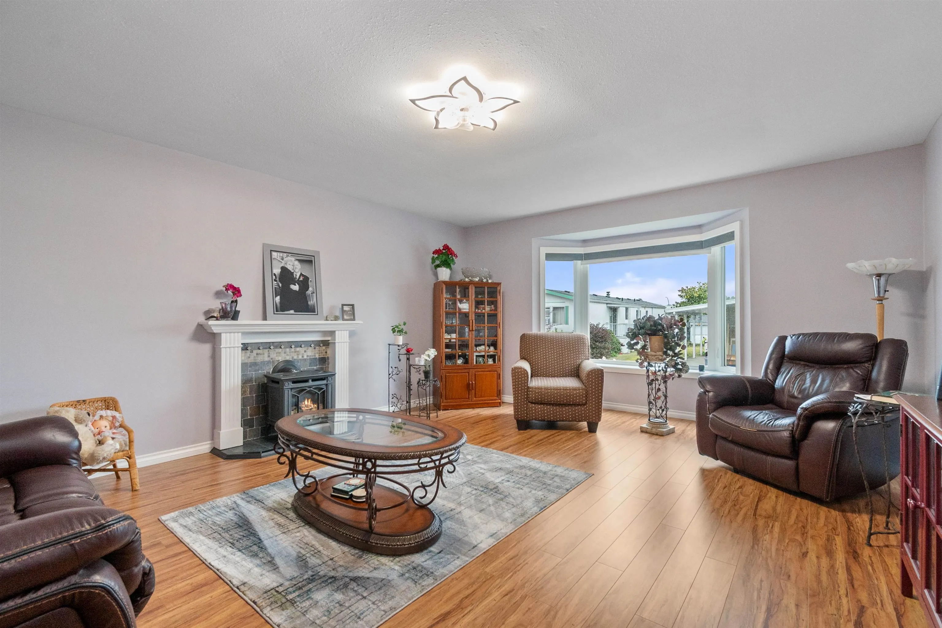 12 9055 Ashwell Road