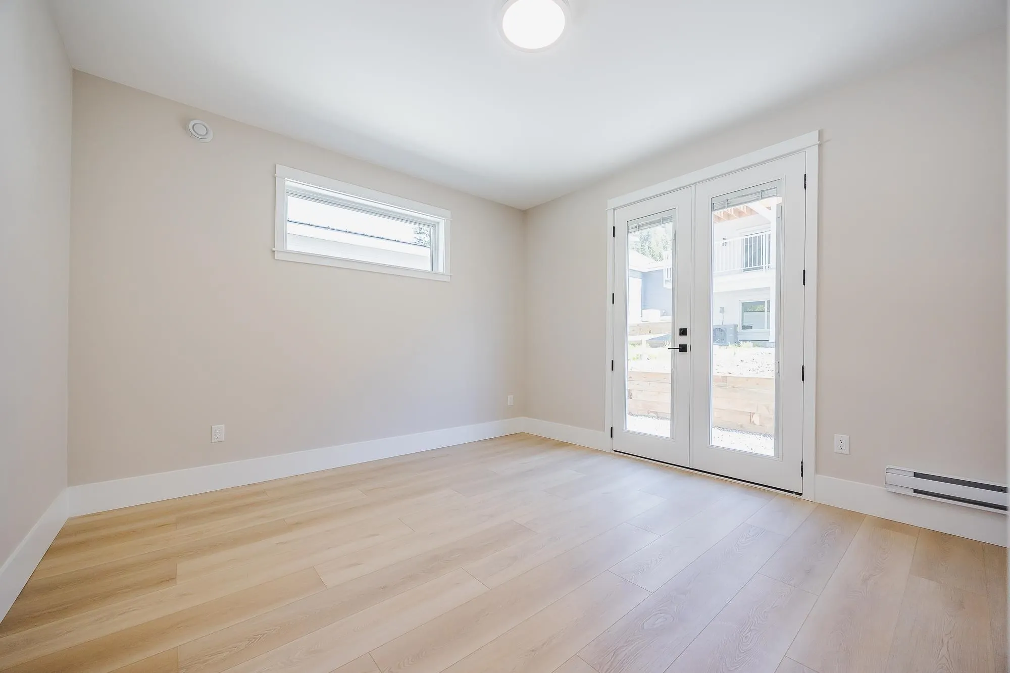 HG 184 71384 Grove Place