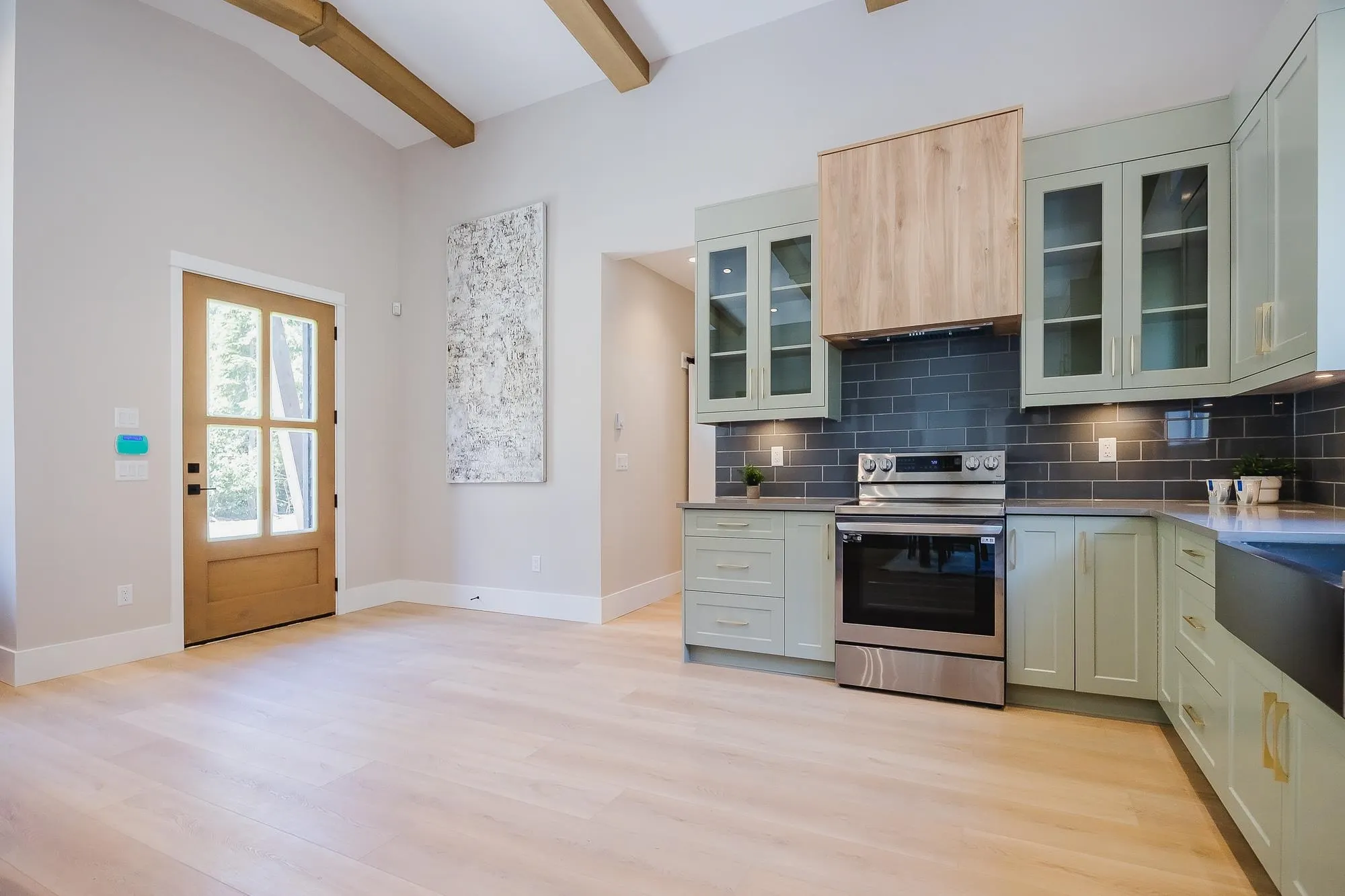 HG 184 71384 Grove Place