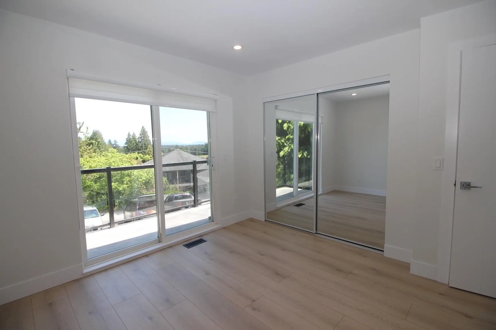 2076 Clare Place