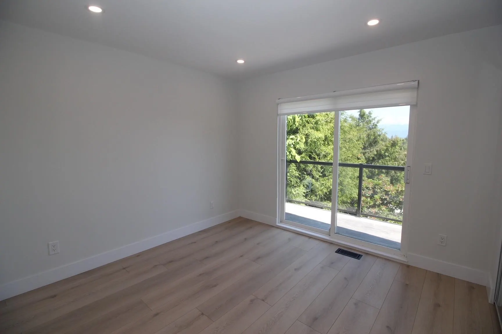 2076 Clare Place
