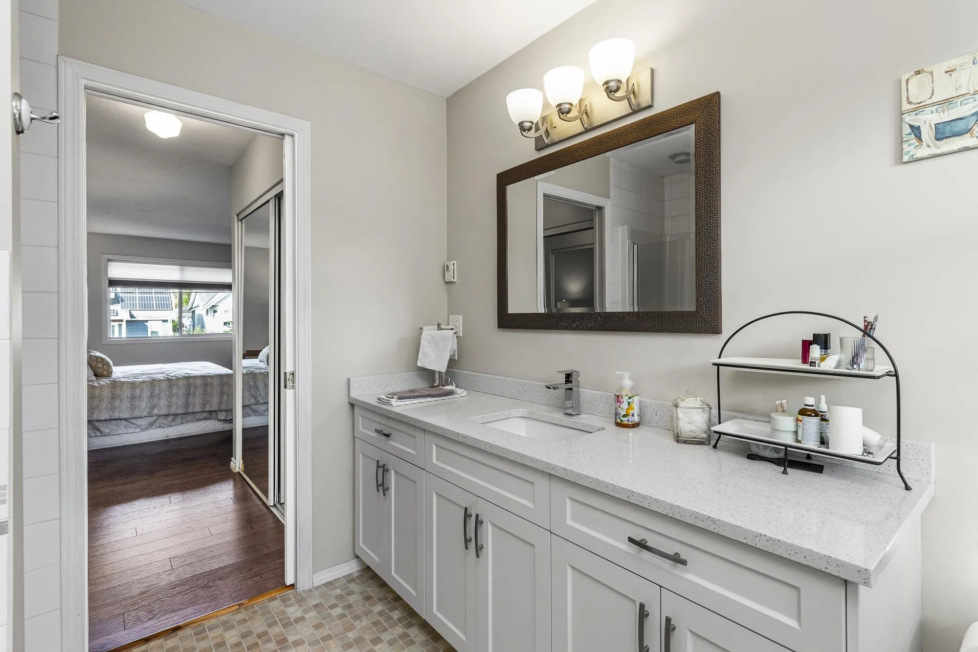 402 7500 Columbia Street