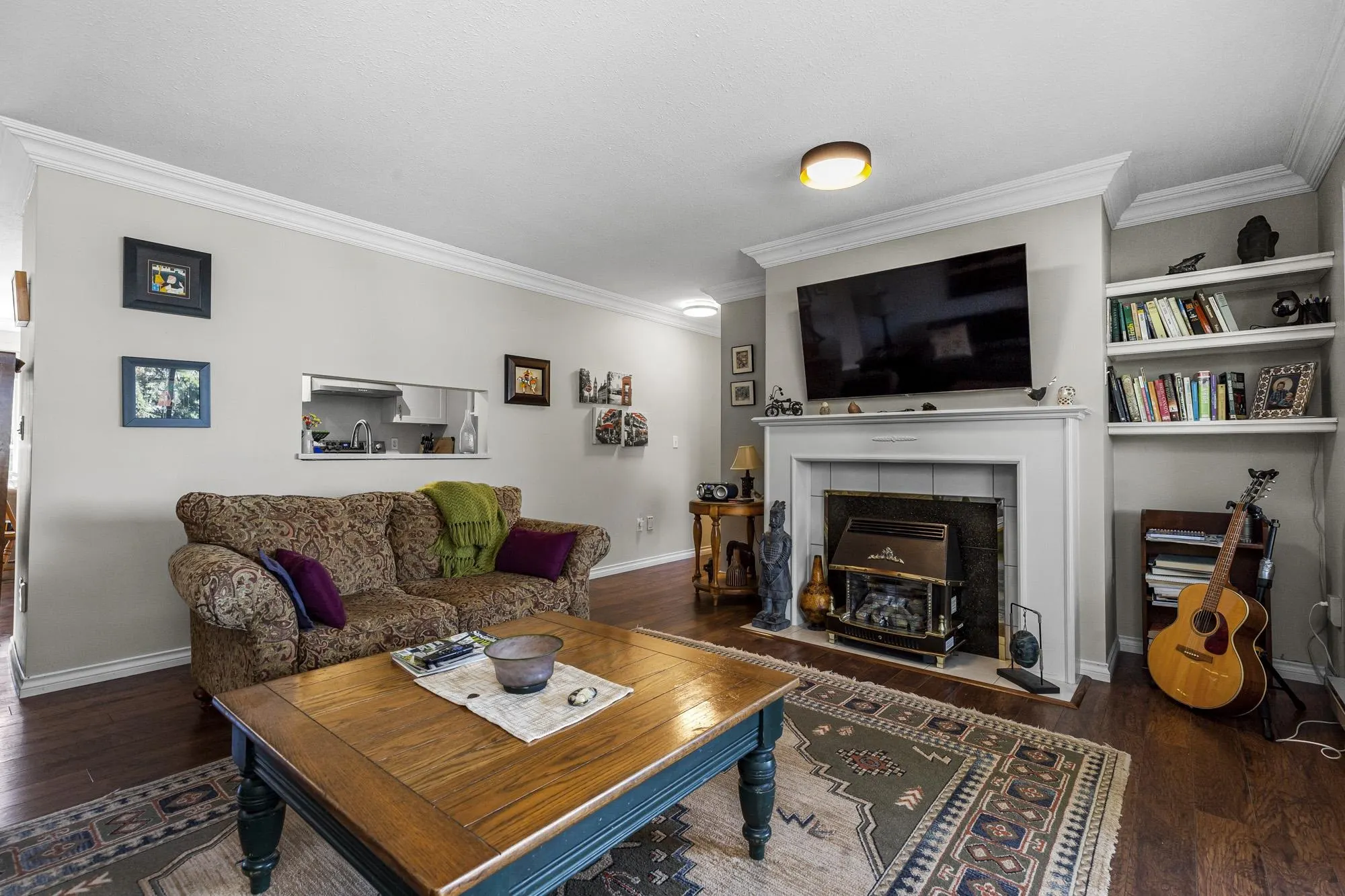 402 7500 Columbia Street