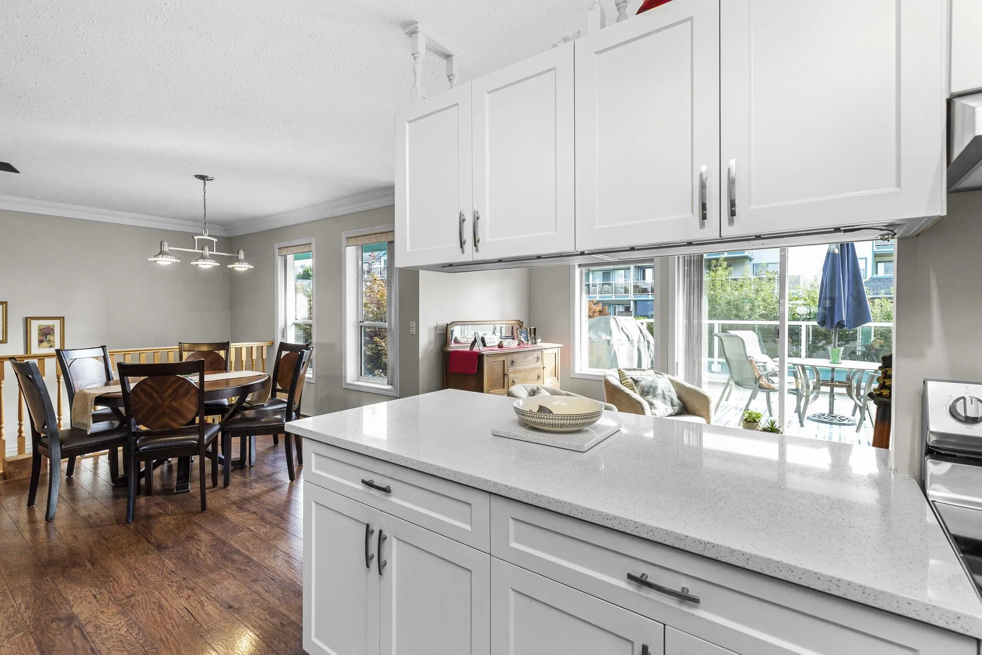 402 7500 Columbia Street