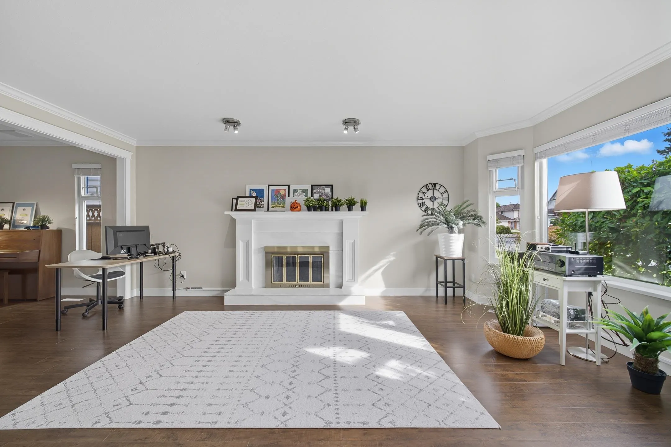 5571 Pearl Court