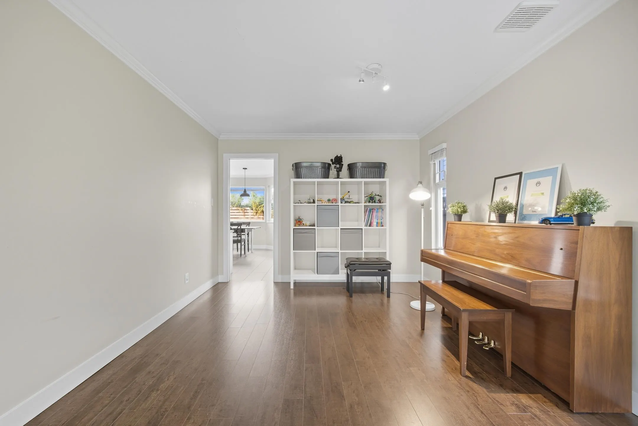 5571 Pearl Court