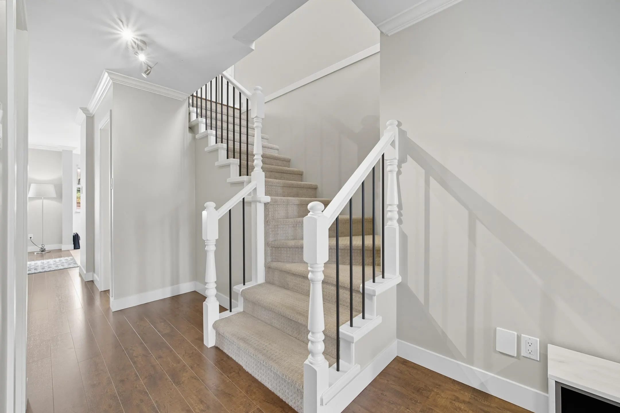 5571 Pearl Court