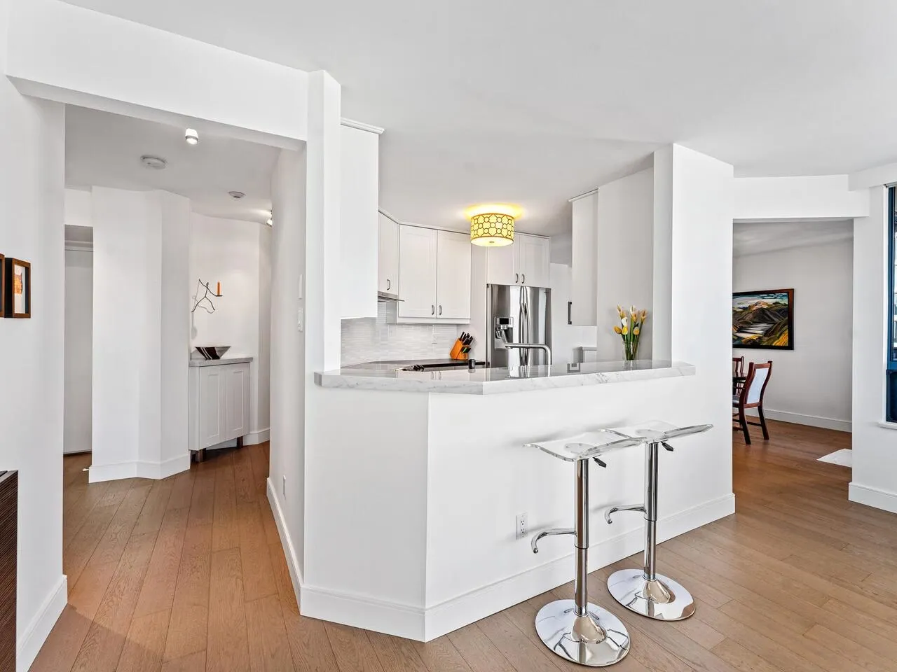 2302 1415 West Georgia Street