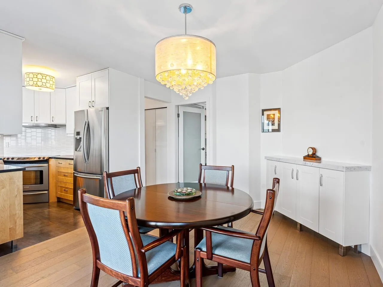 2302 1415 West Georgia Street