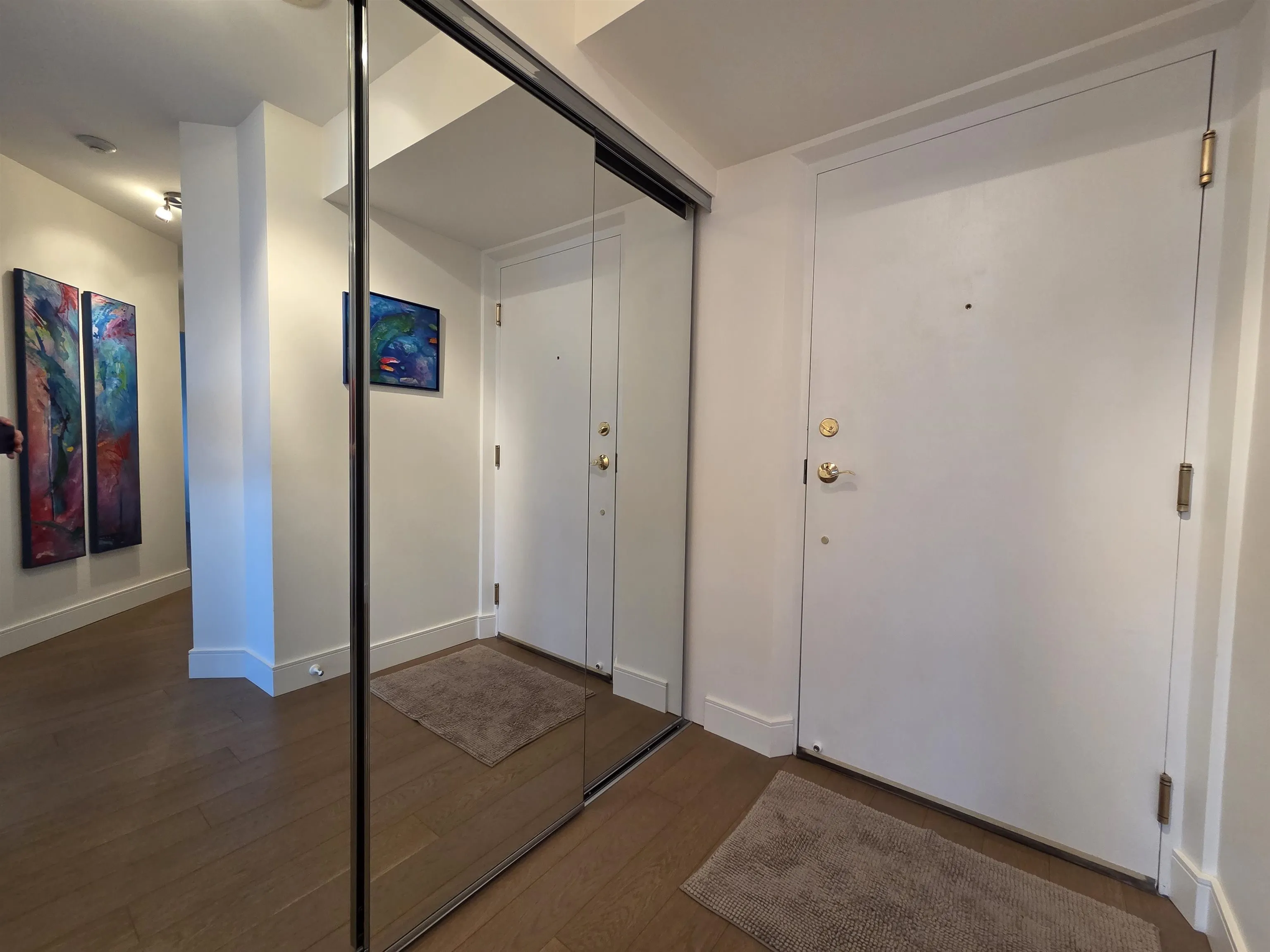 2302 1415 West Georgia Street