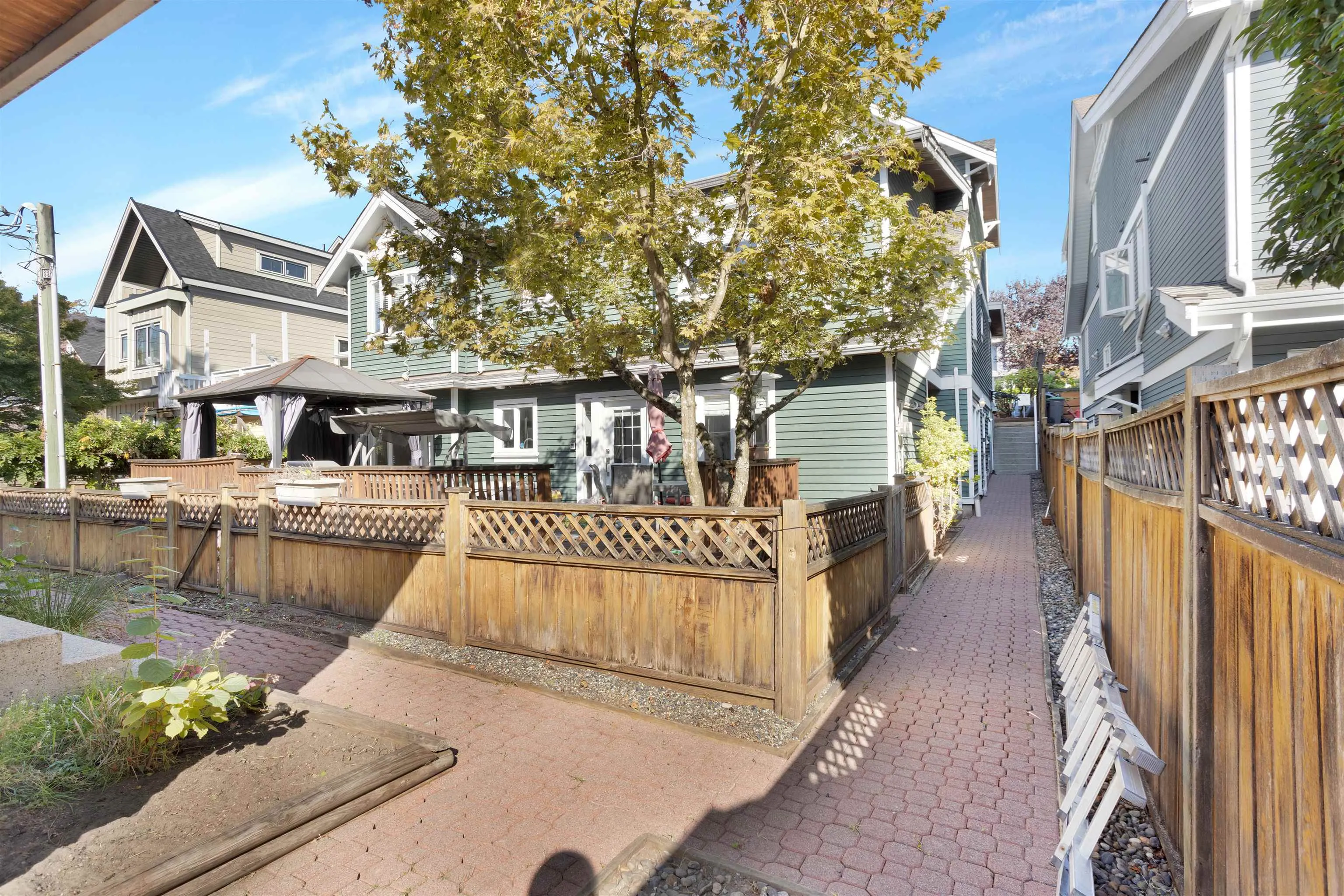 1630 11th E Avenue