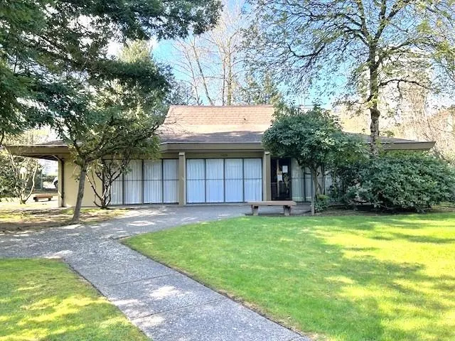 110 14935 100 Avenue