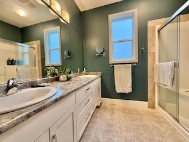51118 Sophie Crescent