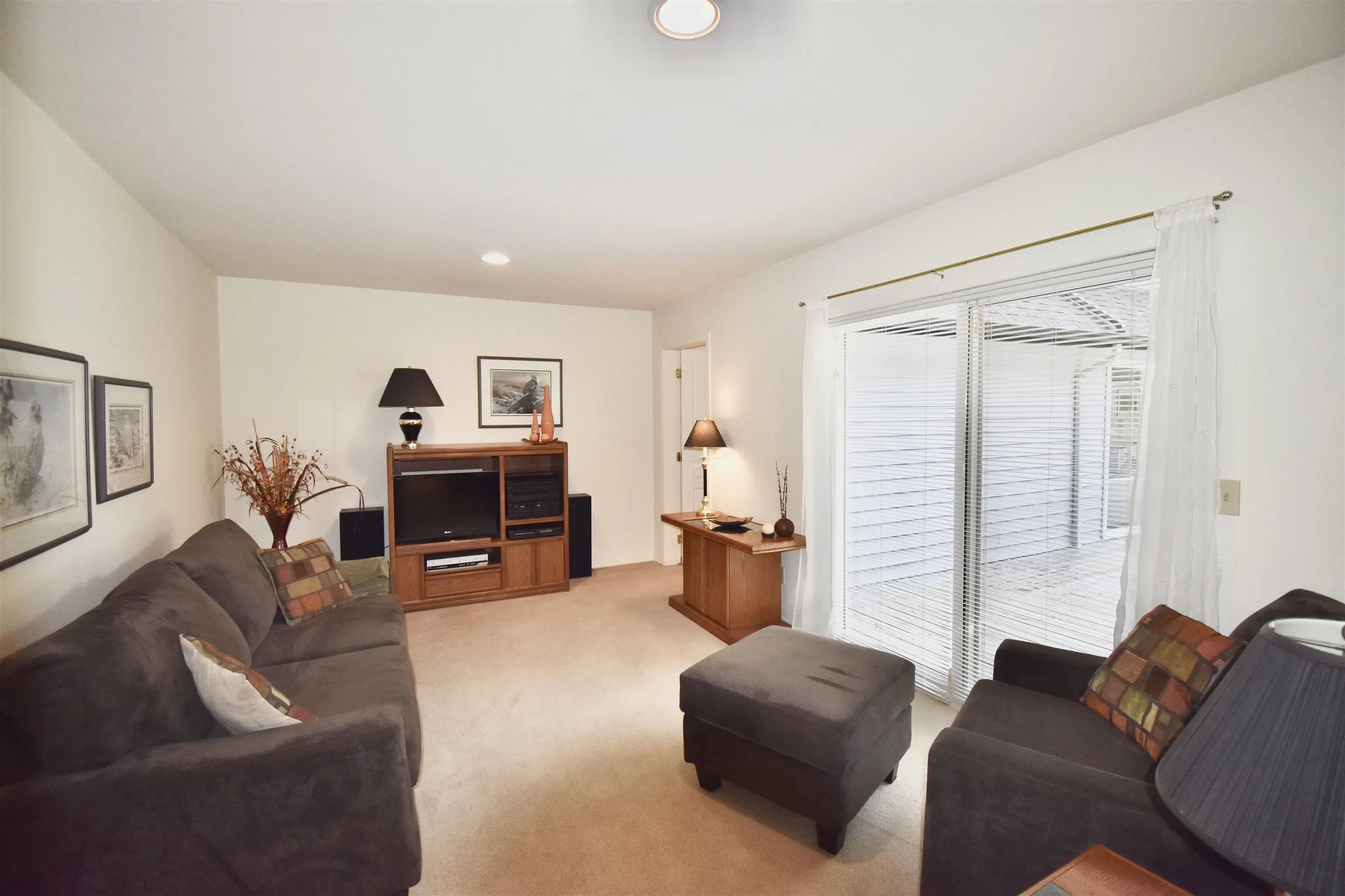 1499 Hanbury Road