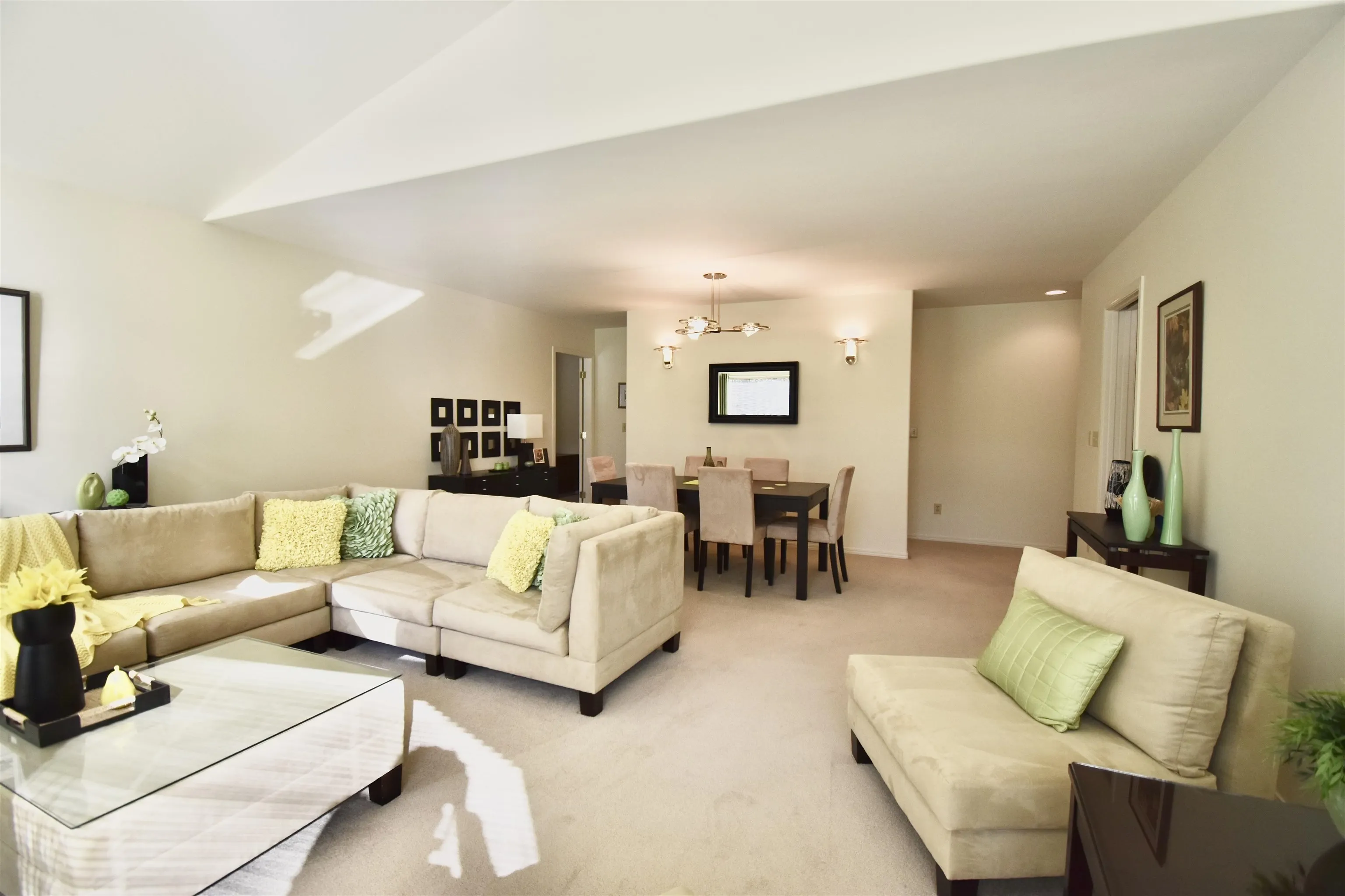 1499 Hanbury Road
