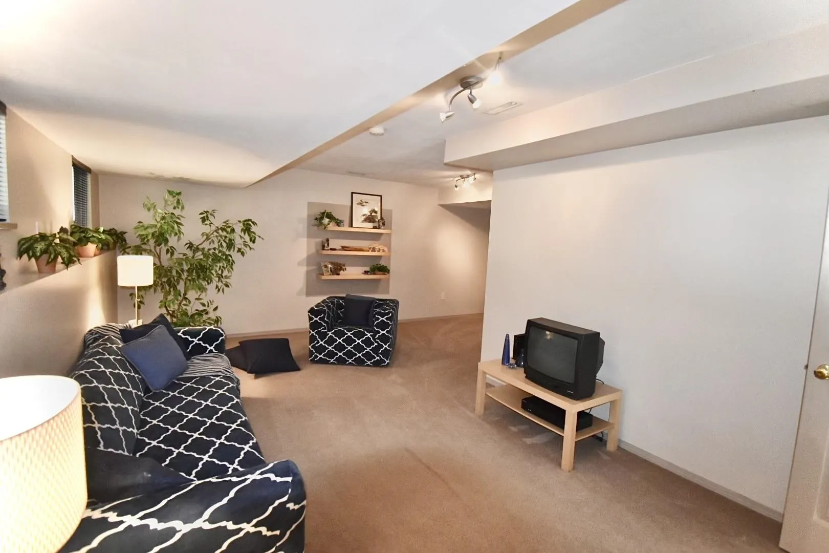 1499 Hanbury Road