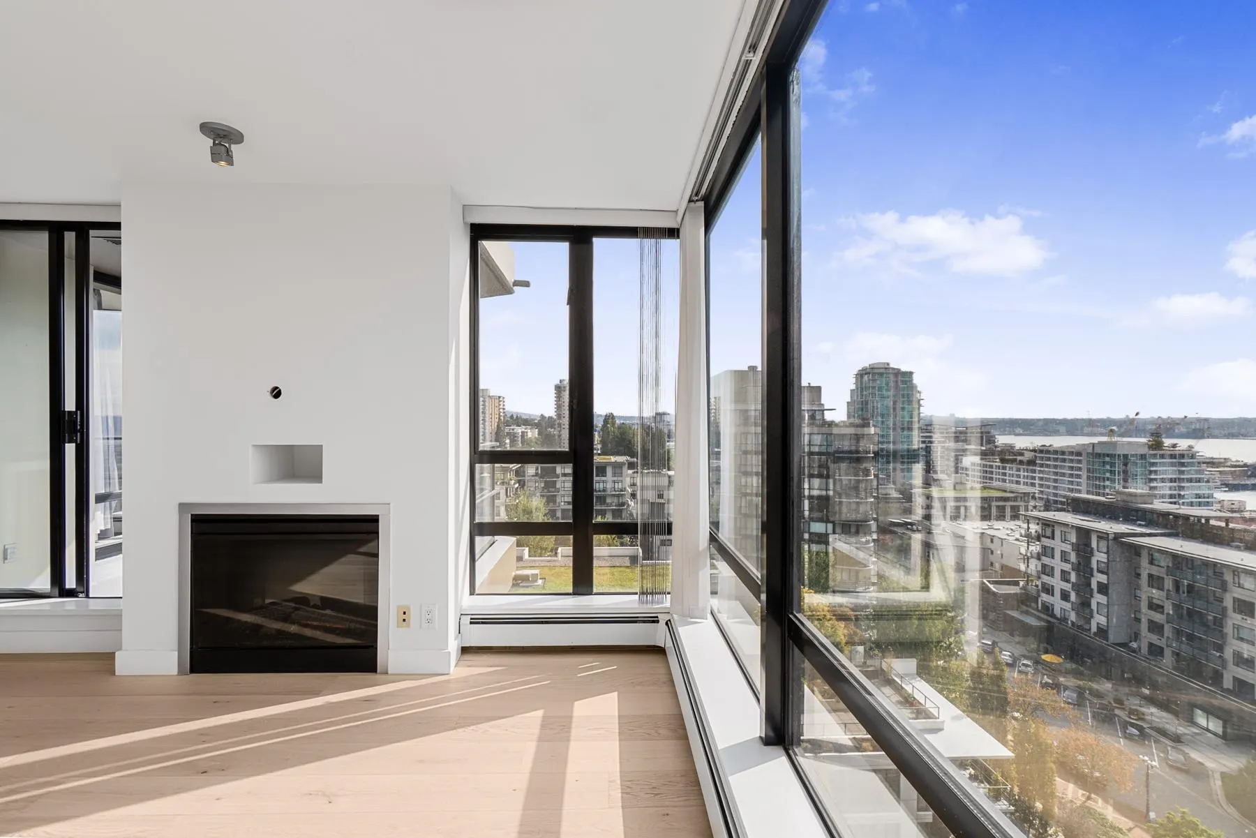 1301 151 W 2nd Street