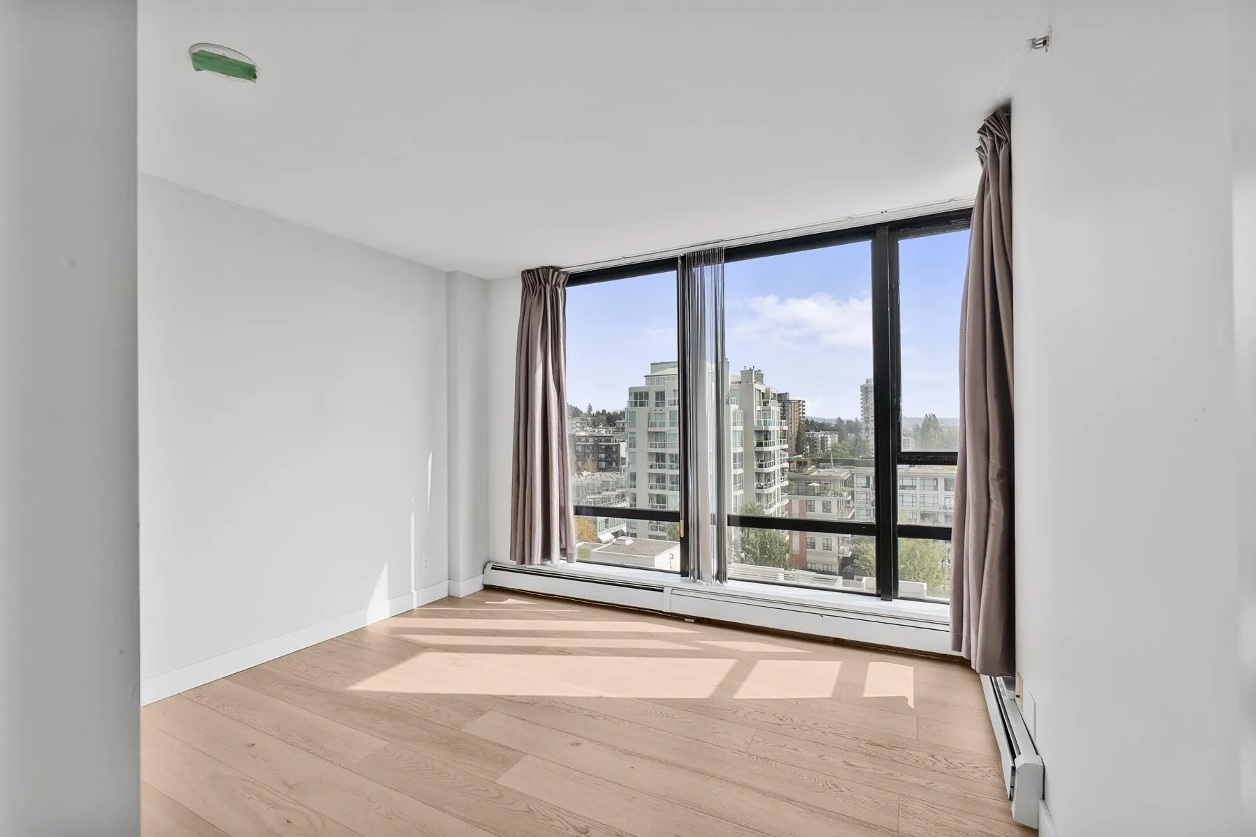 1301 151 W 2nd Street