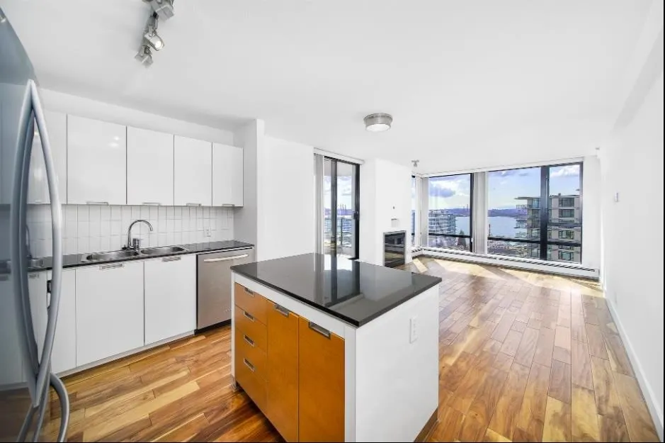 1301 151 W 2nd Street