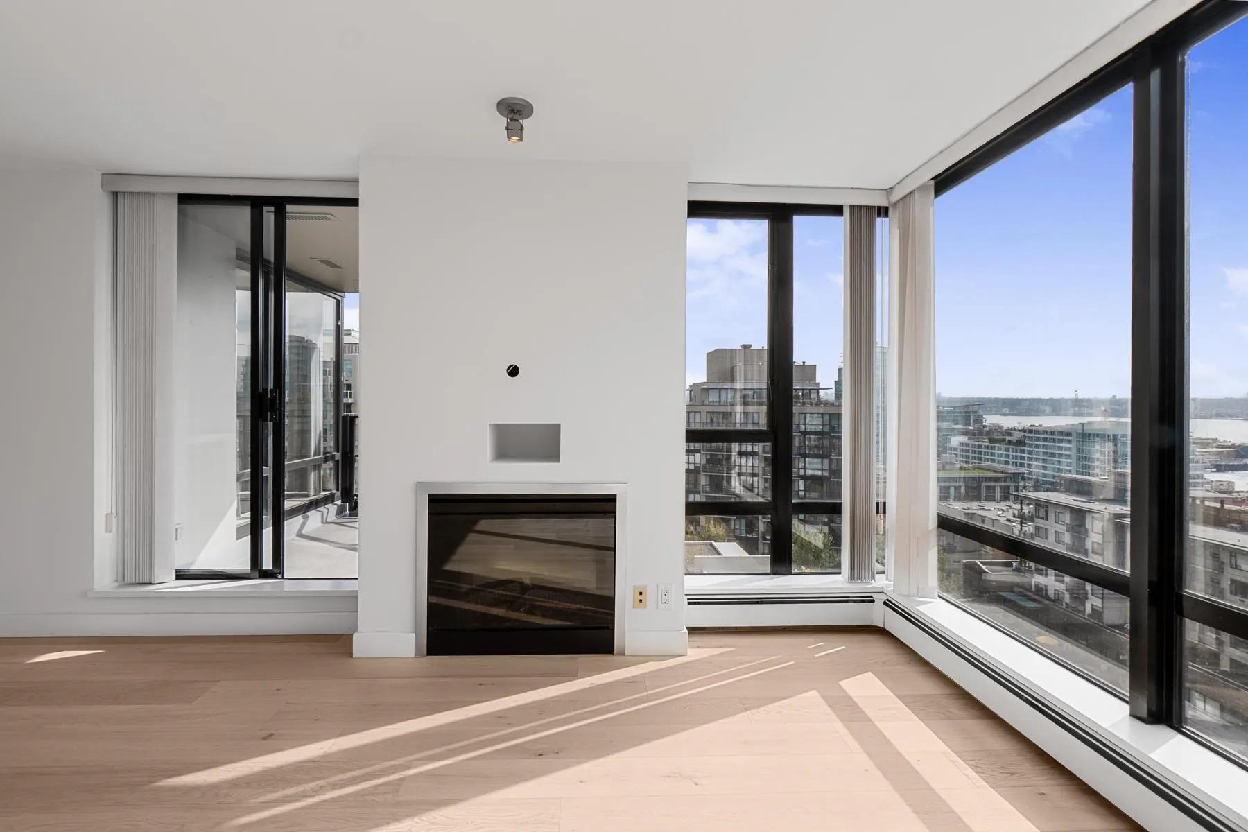 1301 151 W 2nd Street