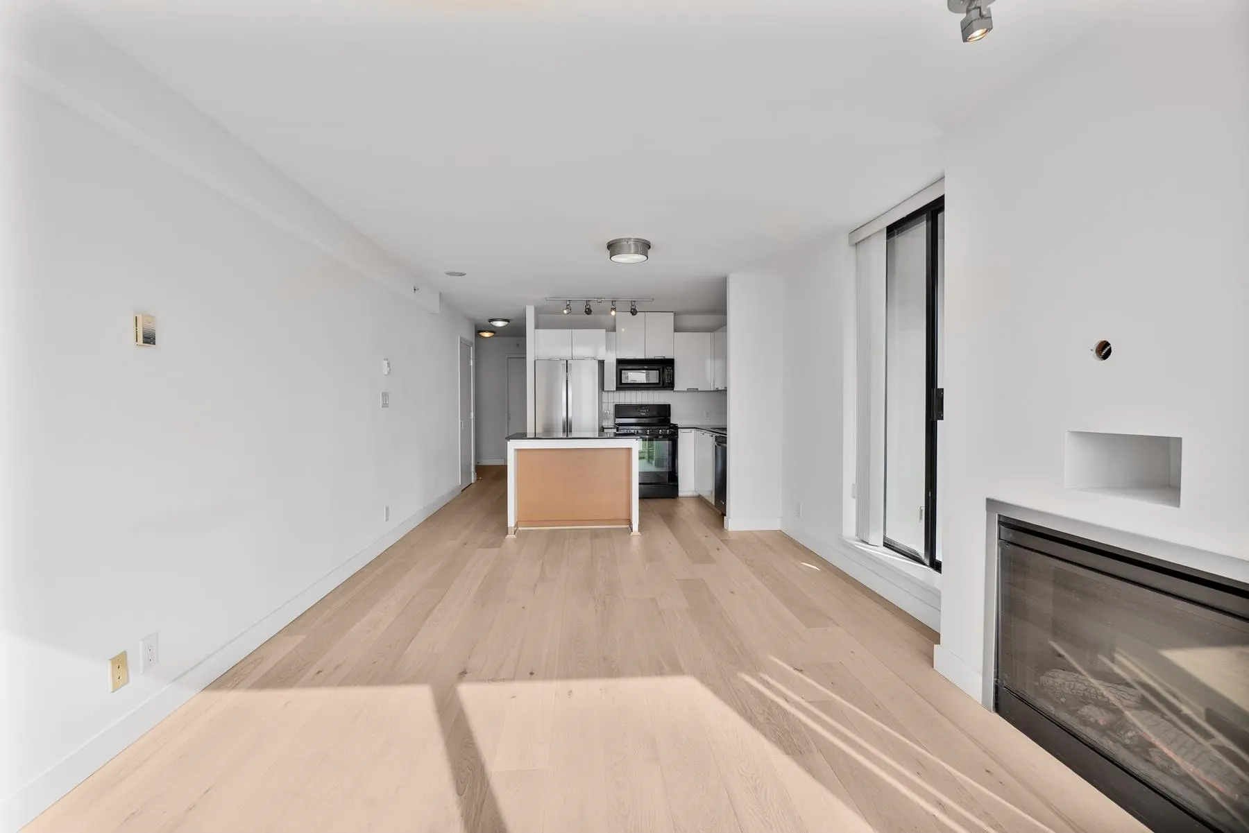 1301 151 W 2nd Street
