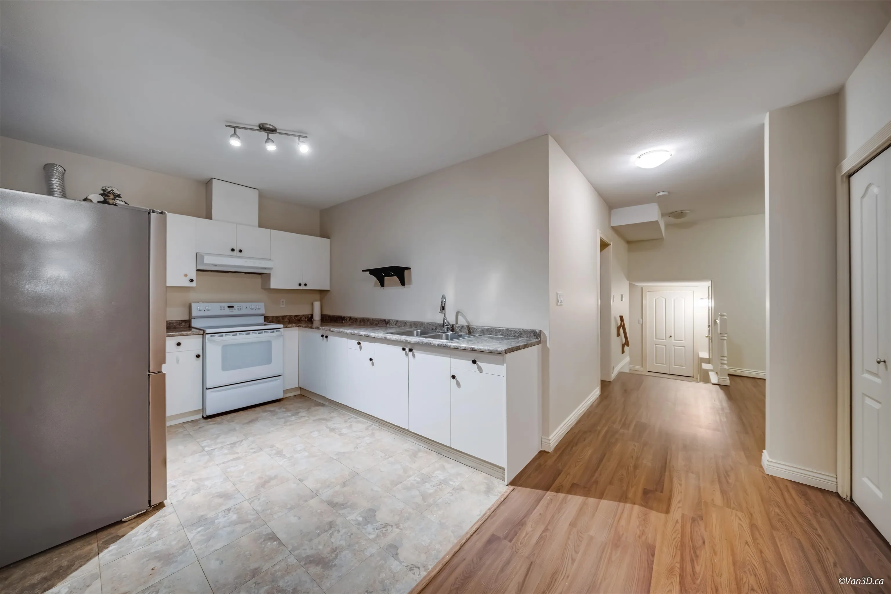 2599 Diamond Crescent