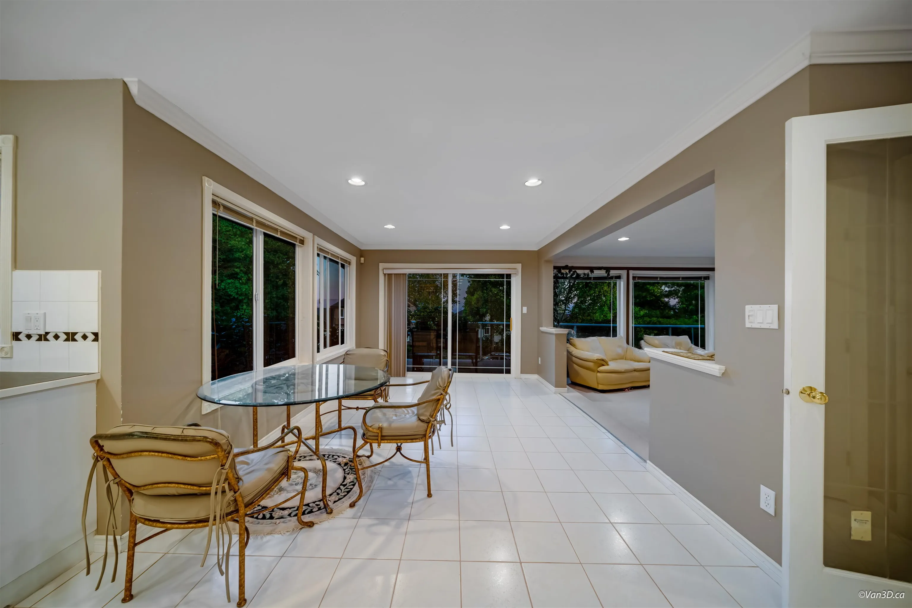 2599 Diamond Crescent