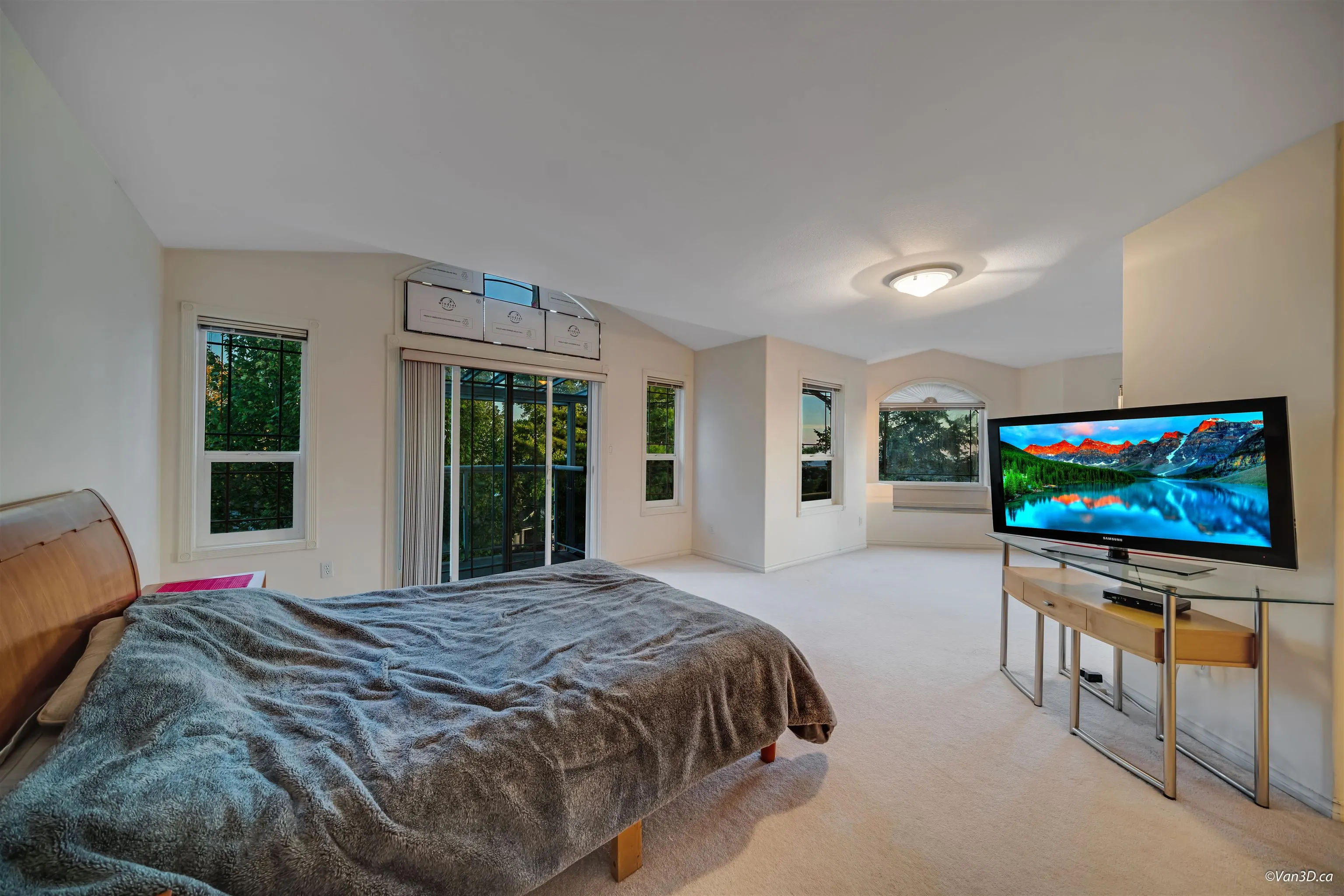 2599 Diamond Crescent