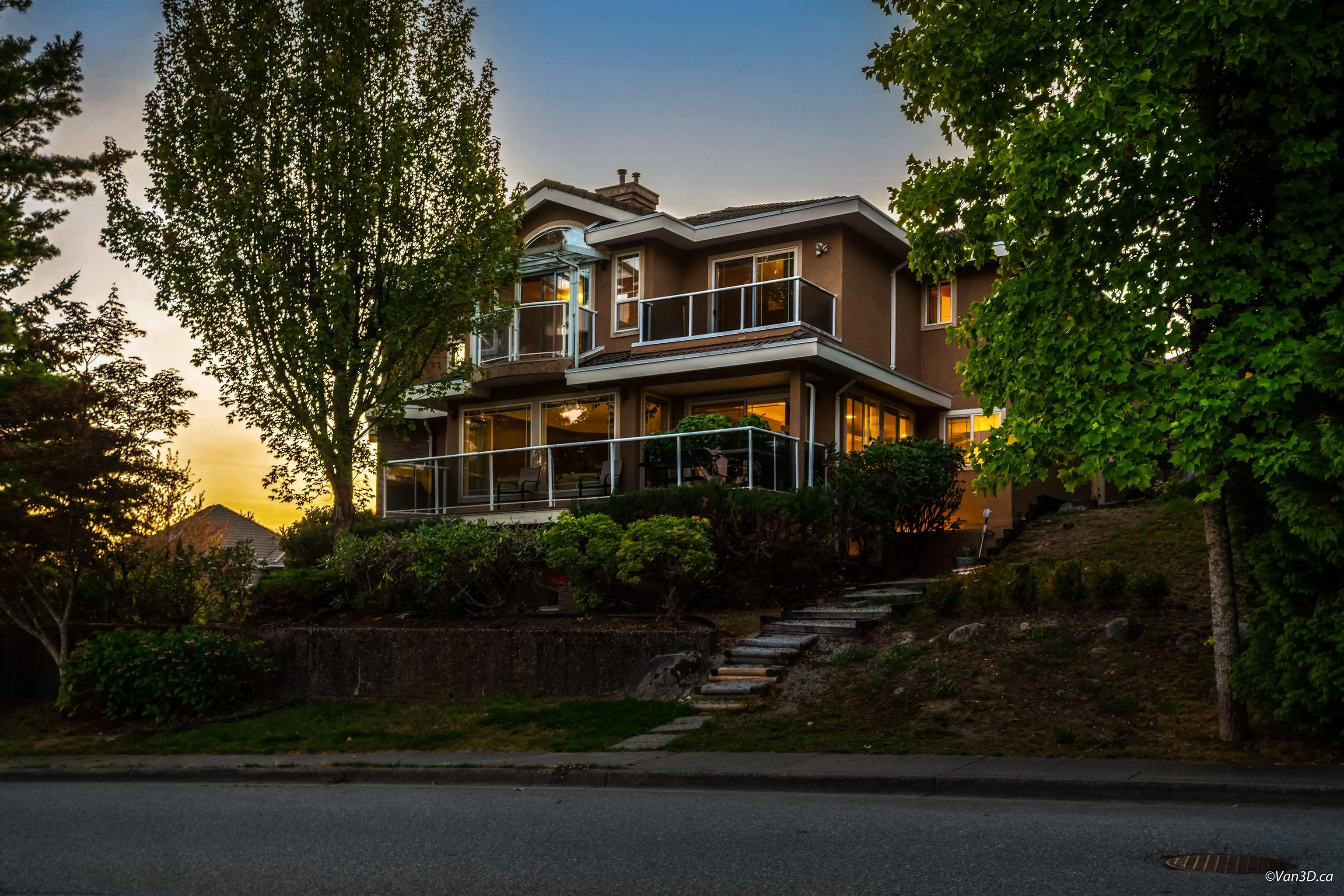 2599 Diamond Crescent