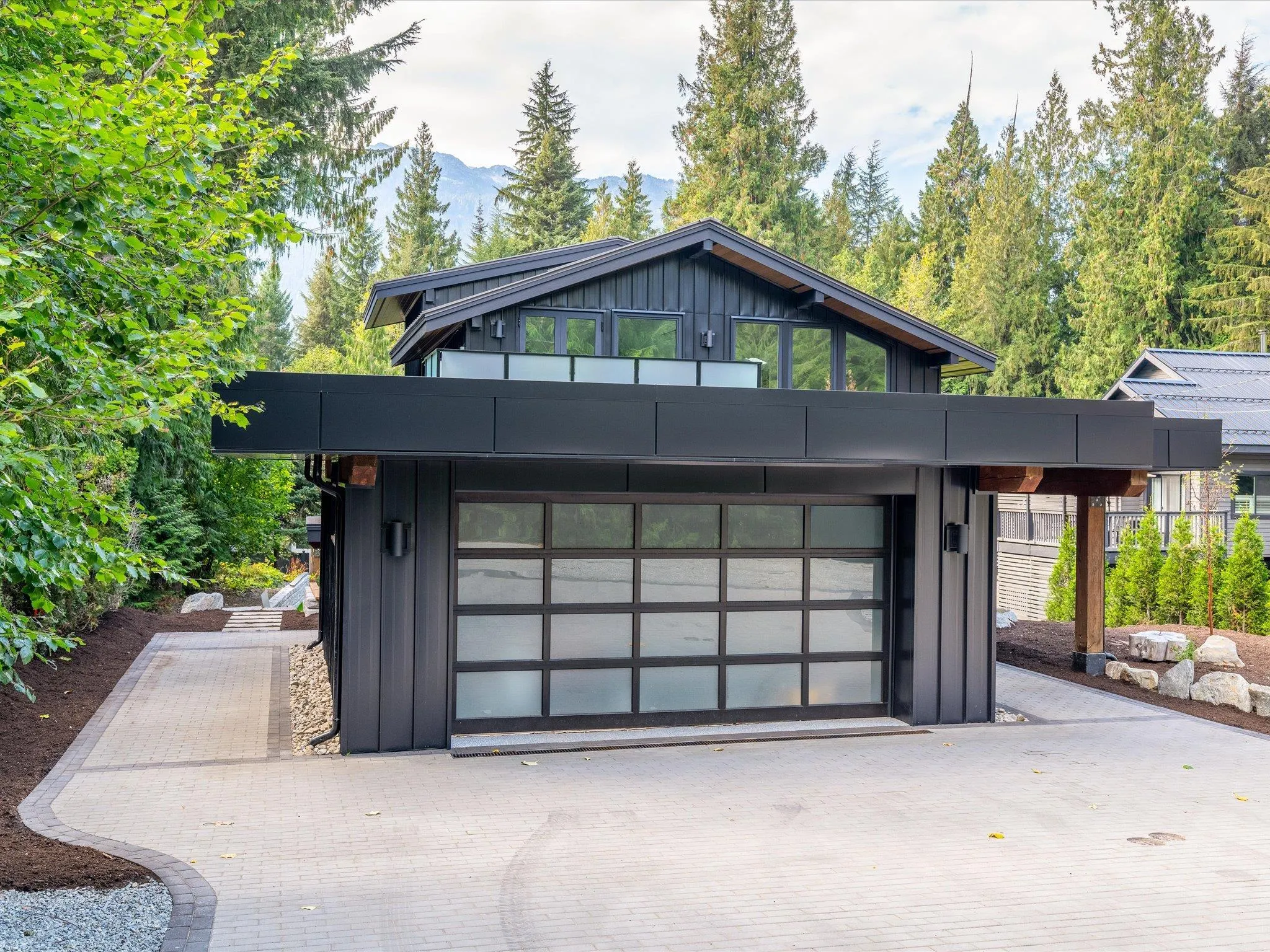 3005 Brio Entrance