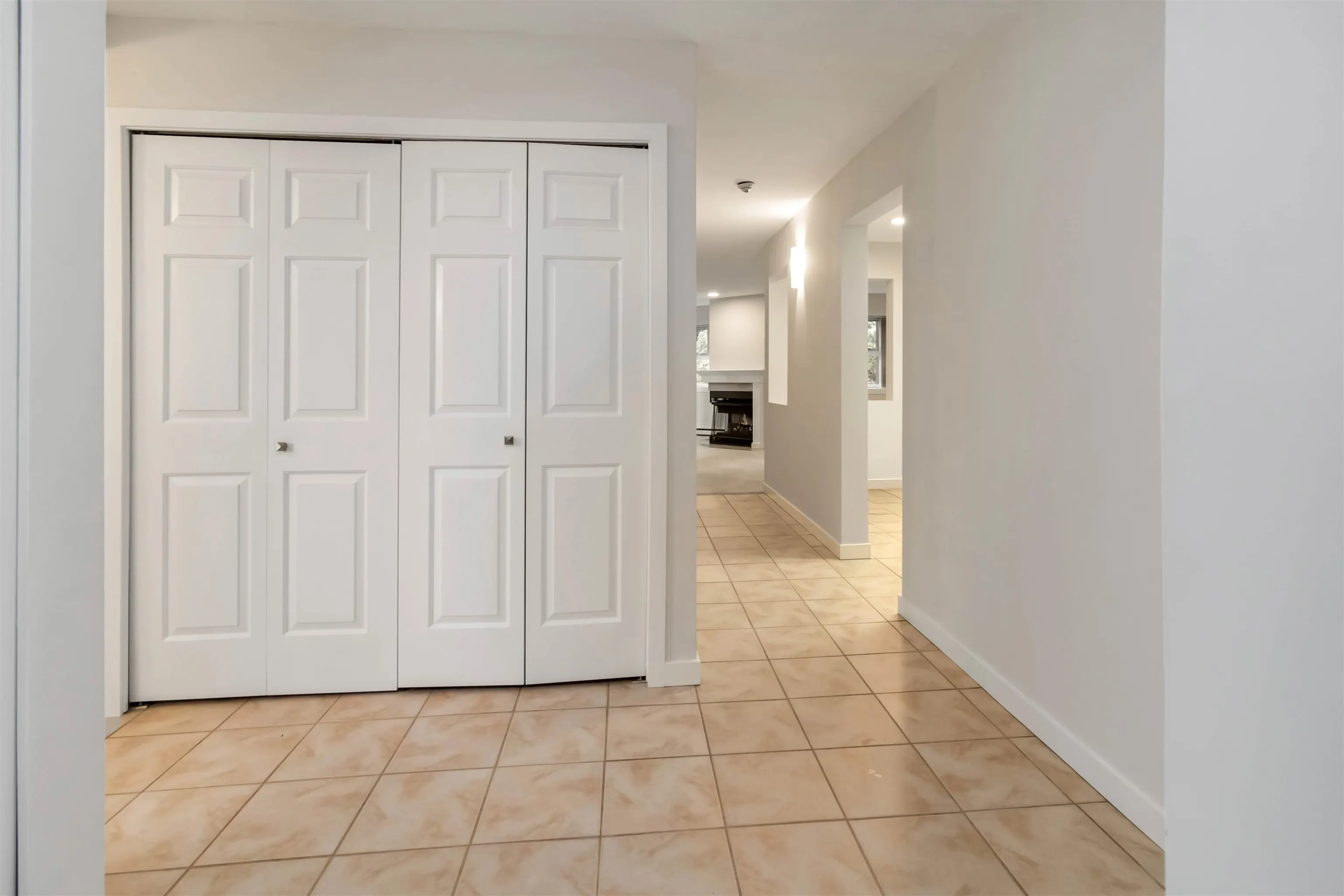102 1230 Quayside Drive