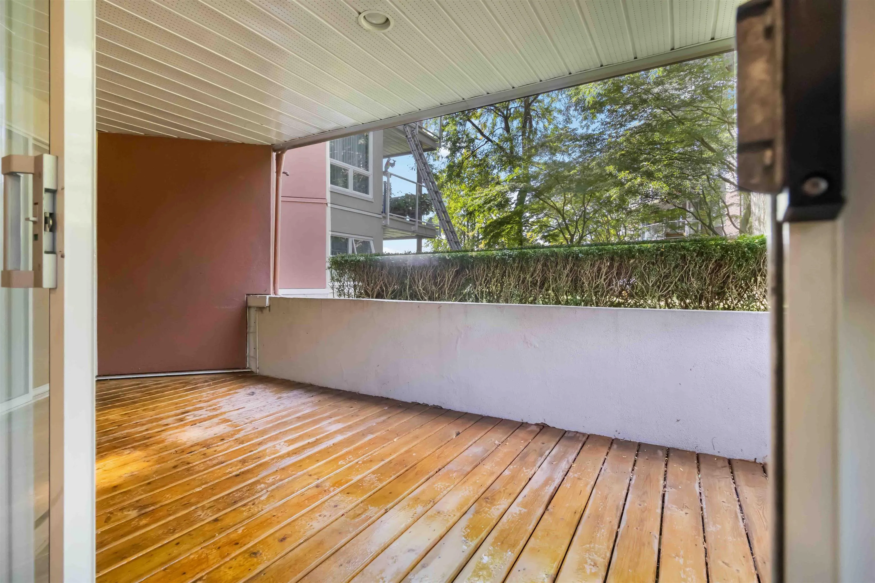 102 1230 Quayside Drive