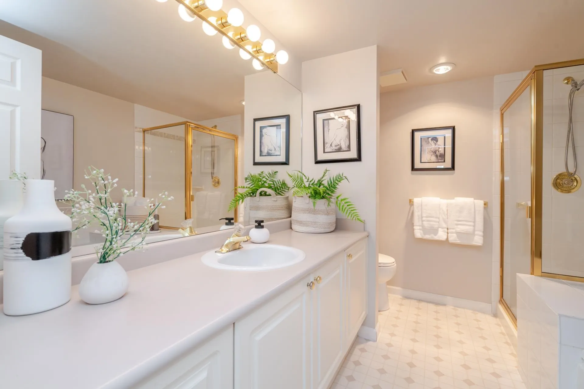 108 5556 14th Avenue