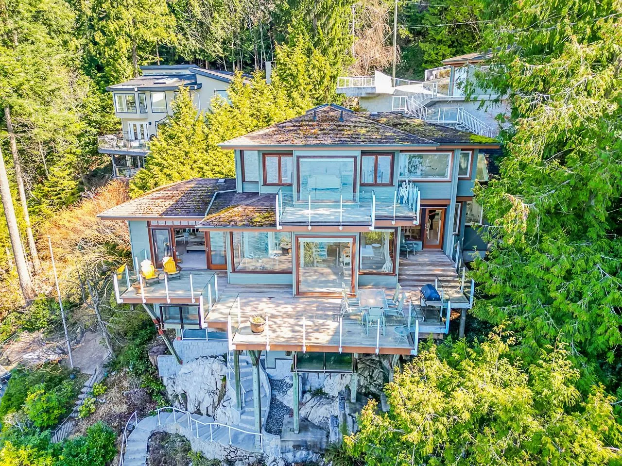 6275 Taylor Drive