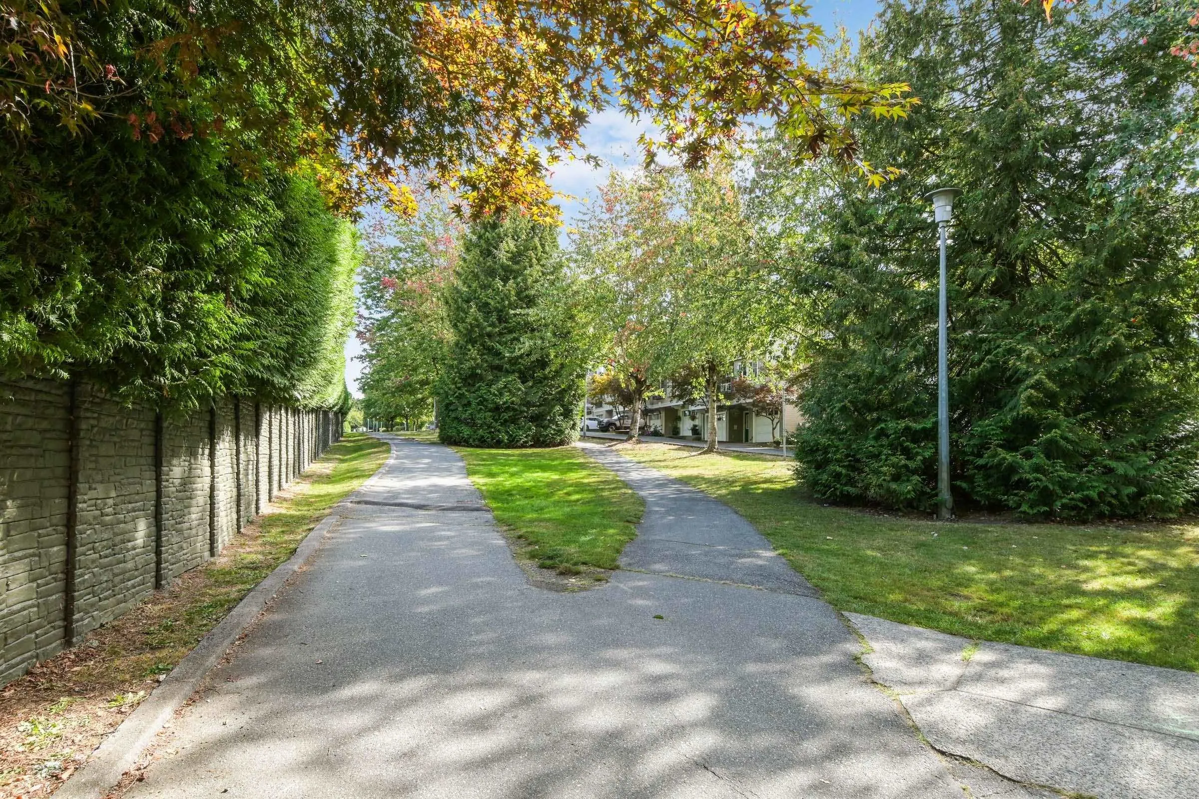 22 8890 Walnut Grove Drive
