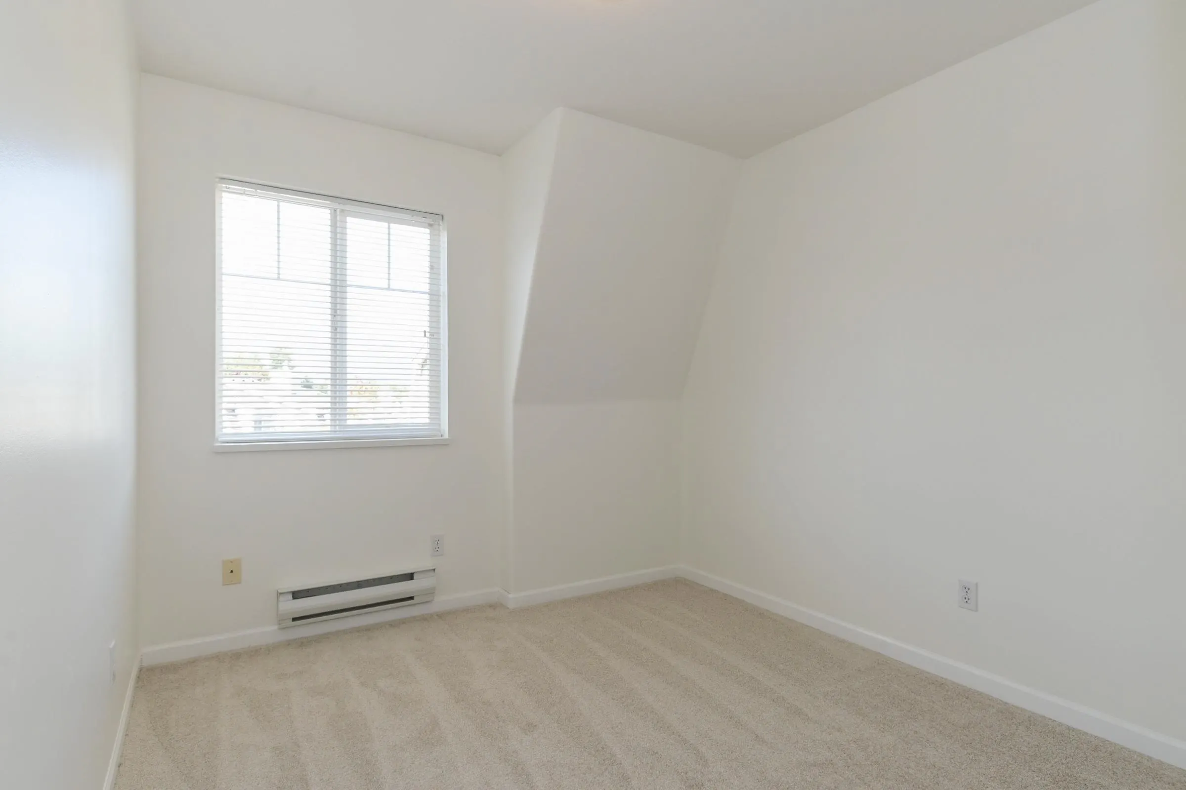 22 8890 Walnut Grove Drive