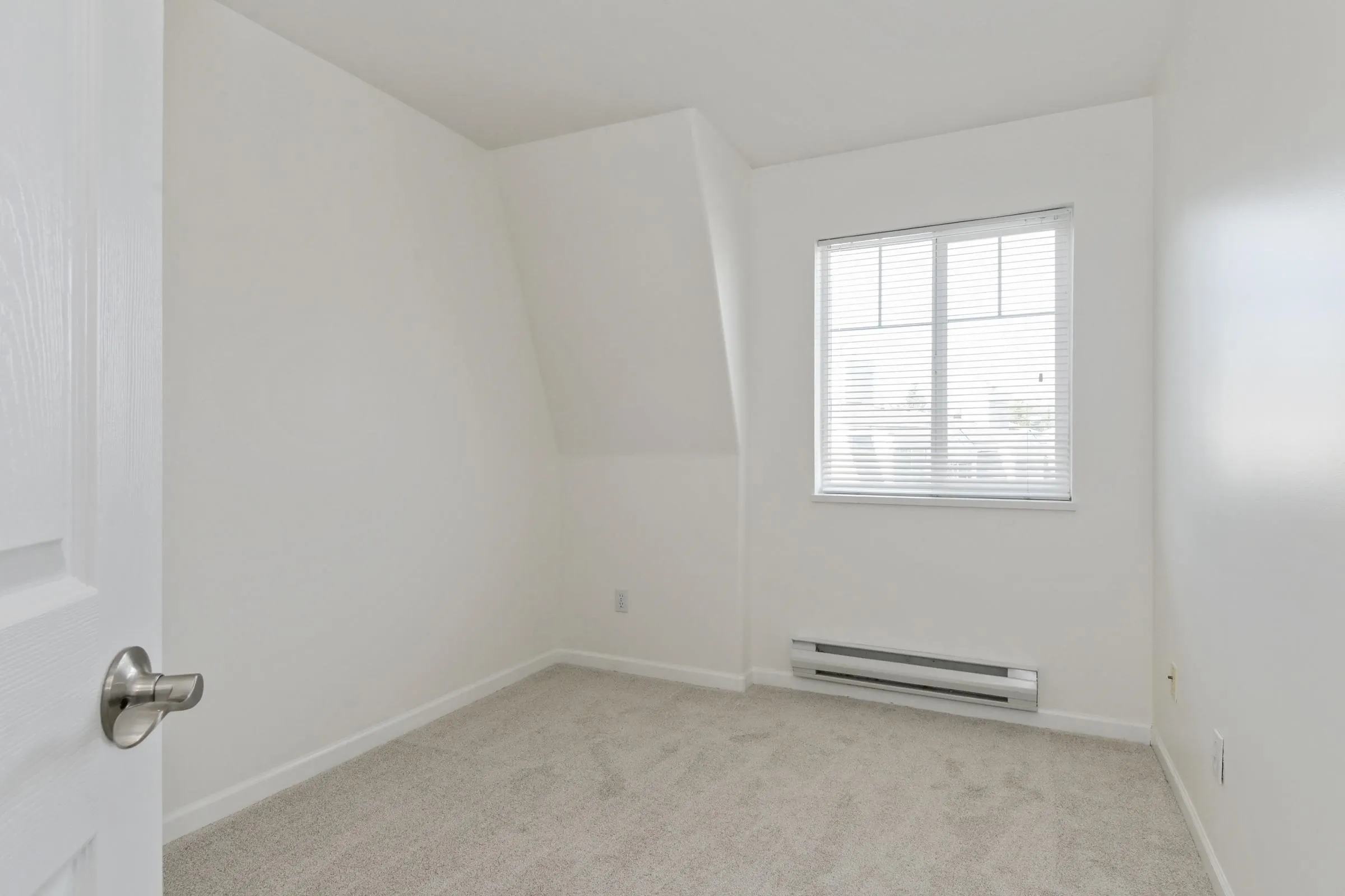 22 8890 Walnut Grove Drive