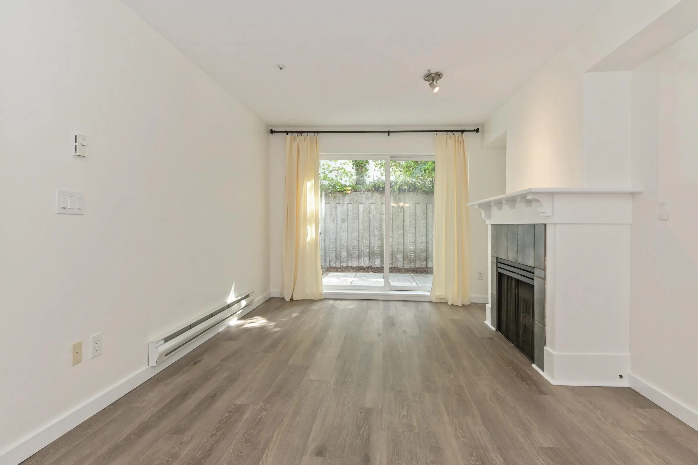 22 8890 Walnut Grove Drive