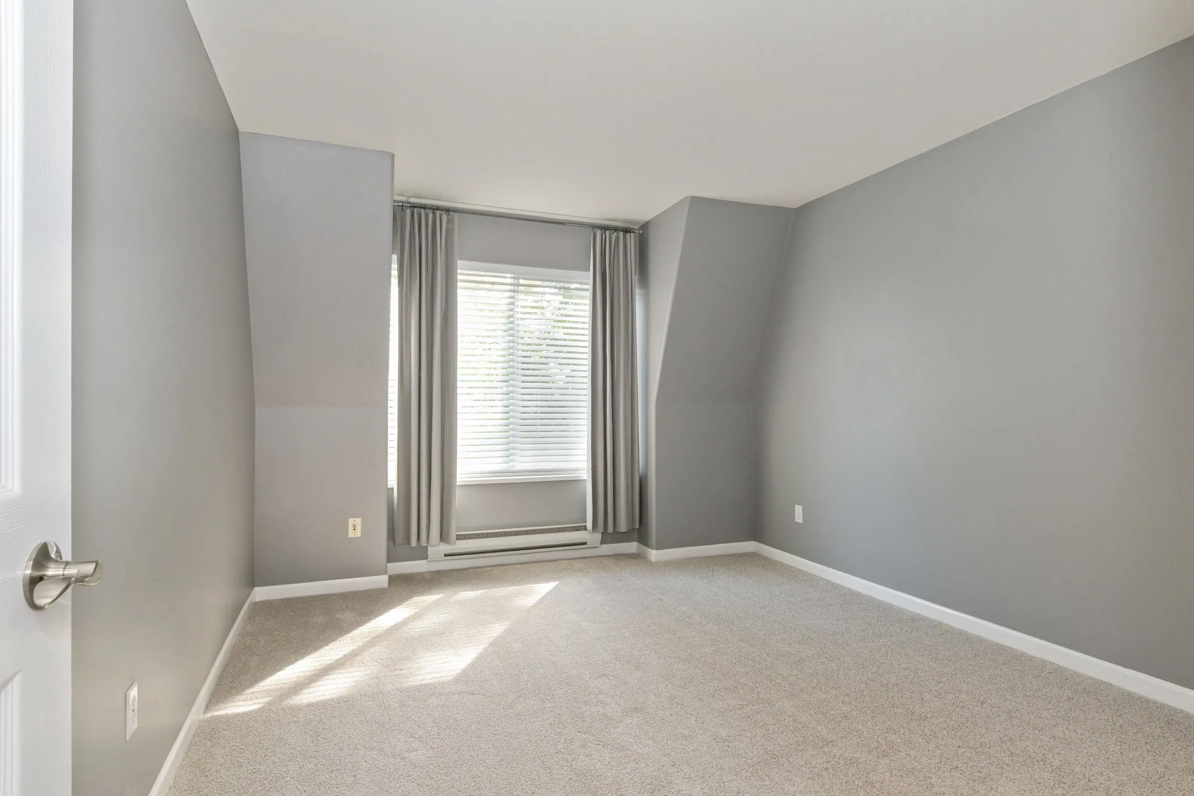 22 8890 Walnut Grove Drive