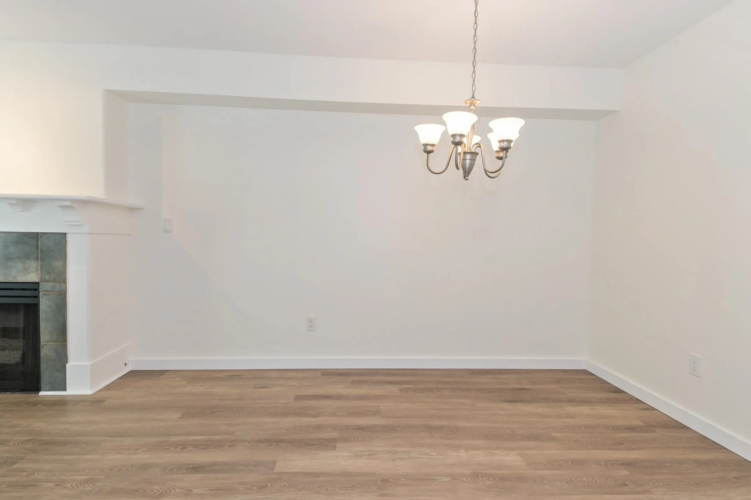 22 8890 Walnut Grove Drive