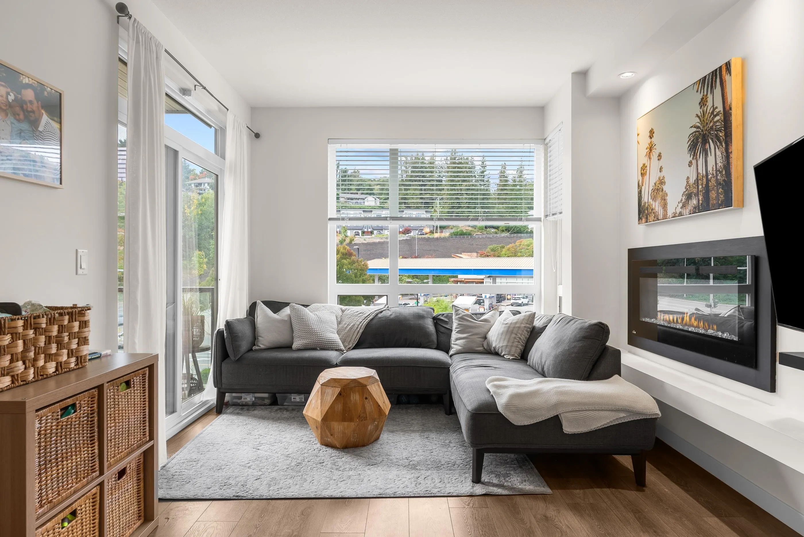 406 2242 Whatcom Road
