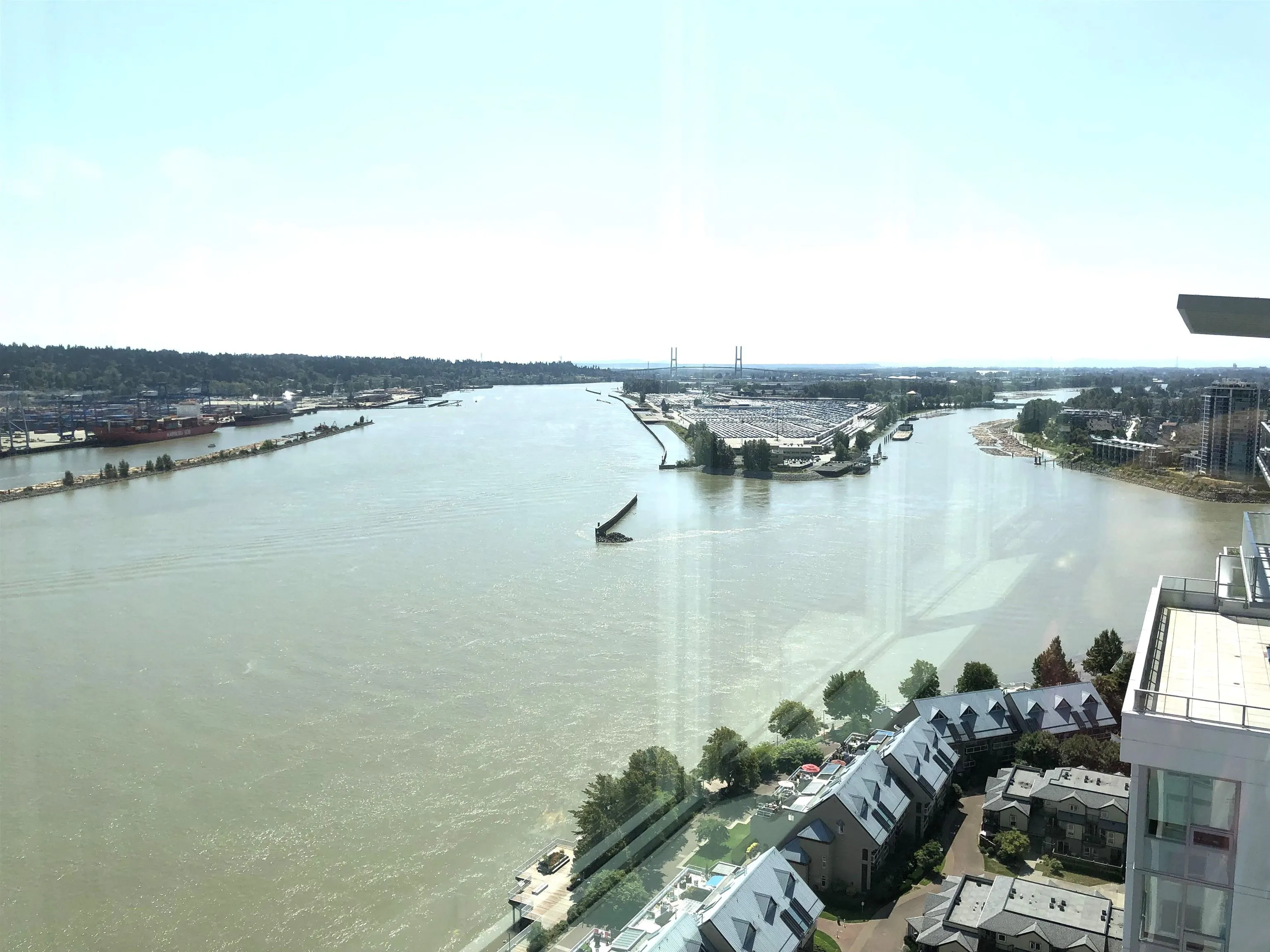 1905 908 Quayside Drive