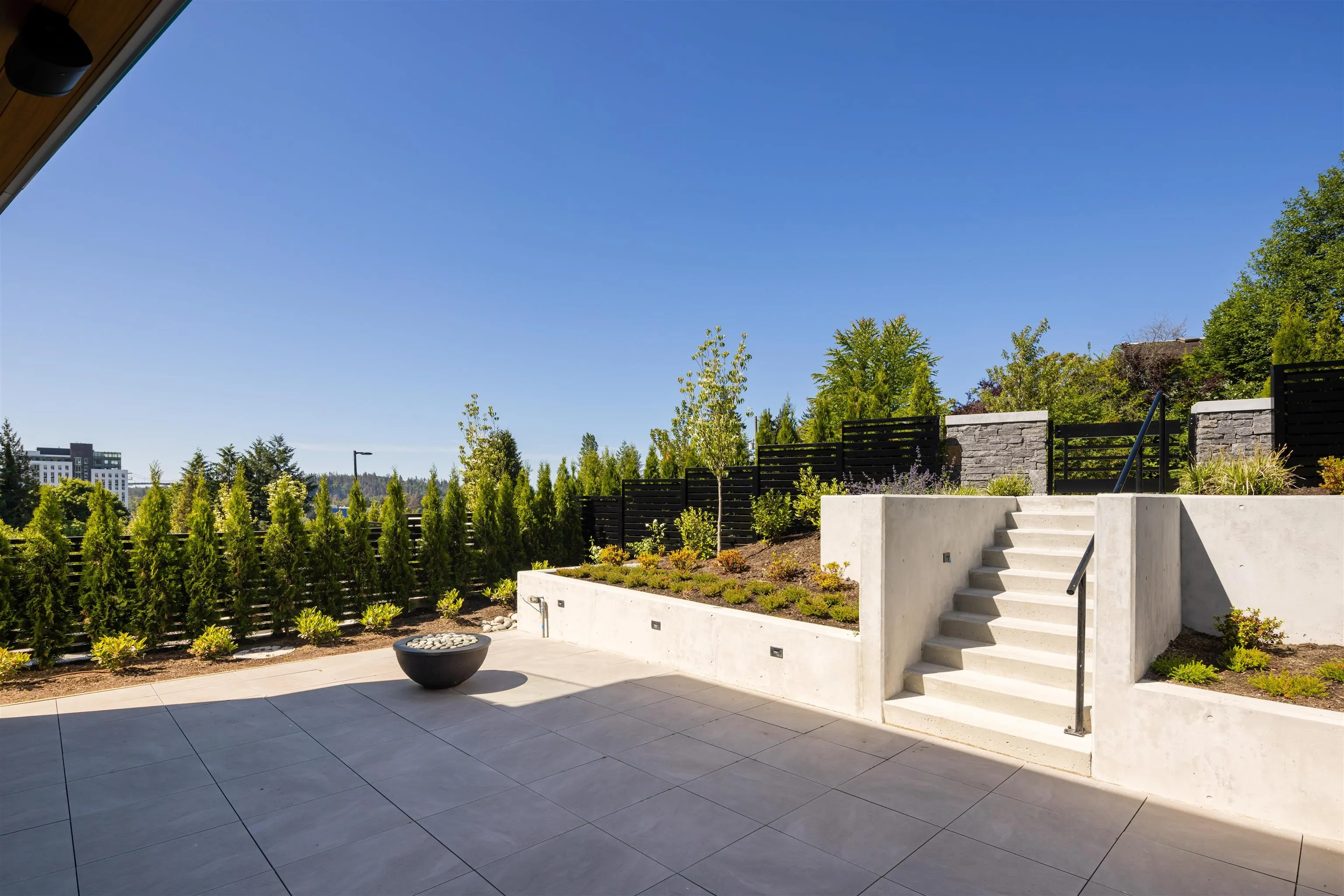 592 Arthur Erickson Place