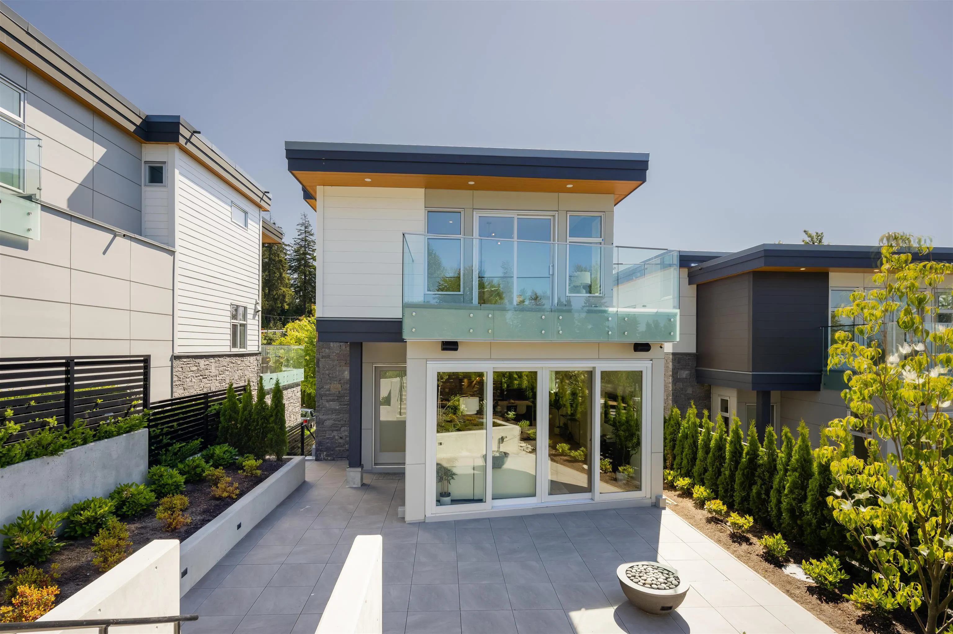 592 Arthur Erickson Place