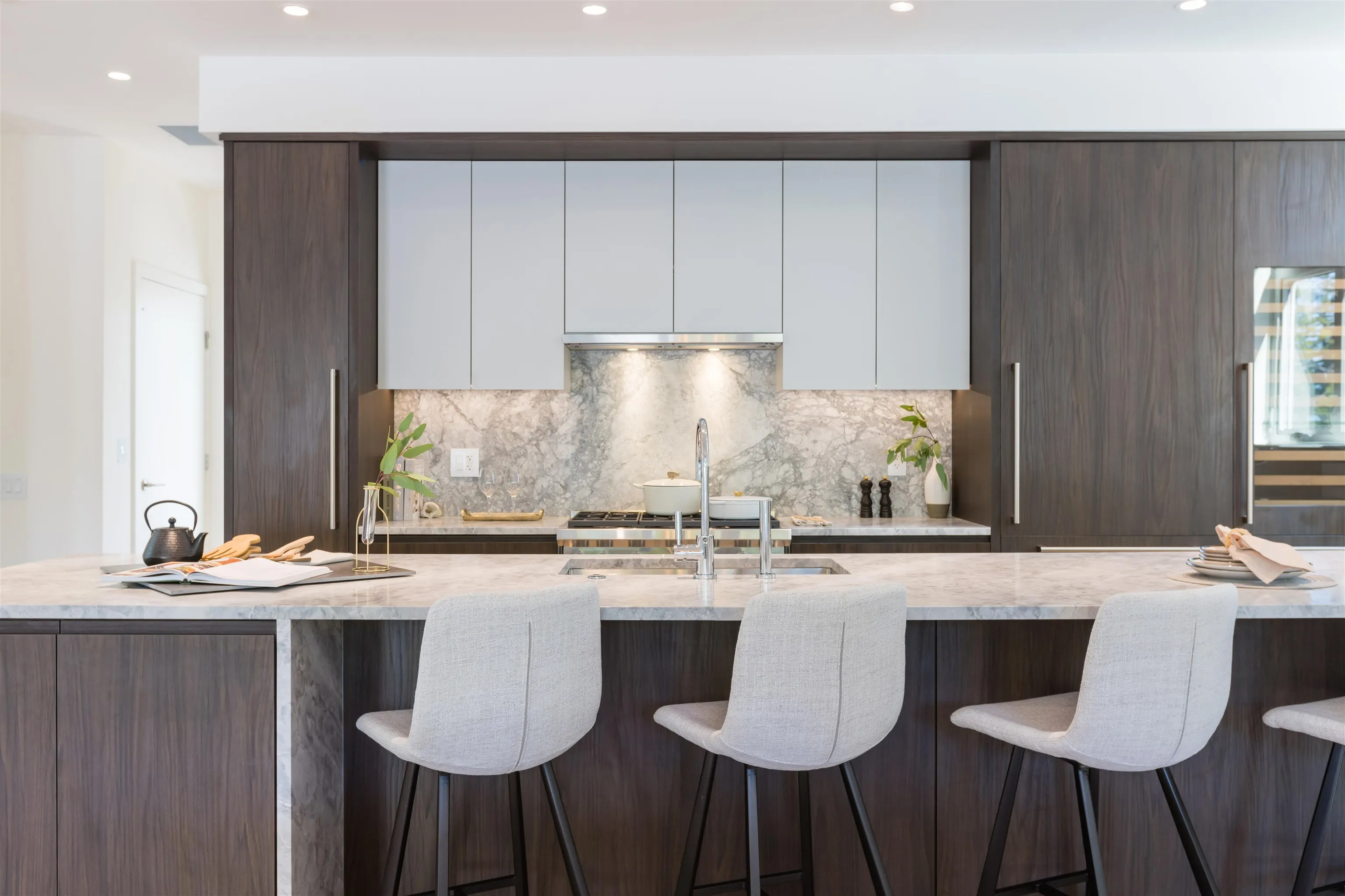 592 Arthur Erickson Place