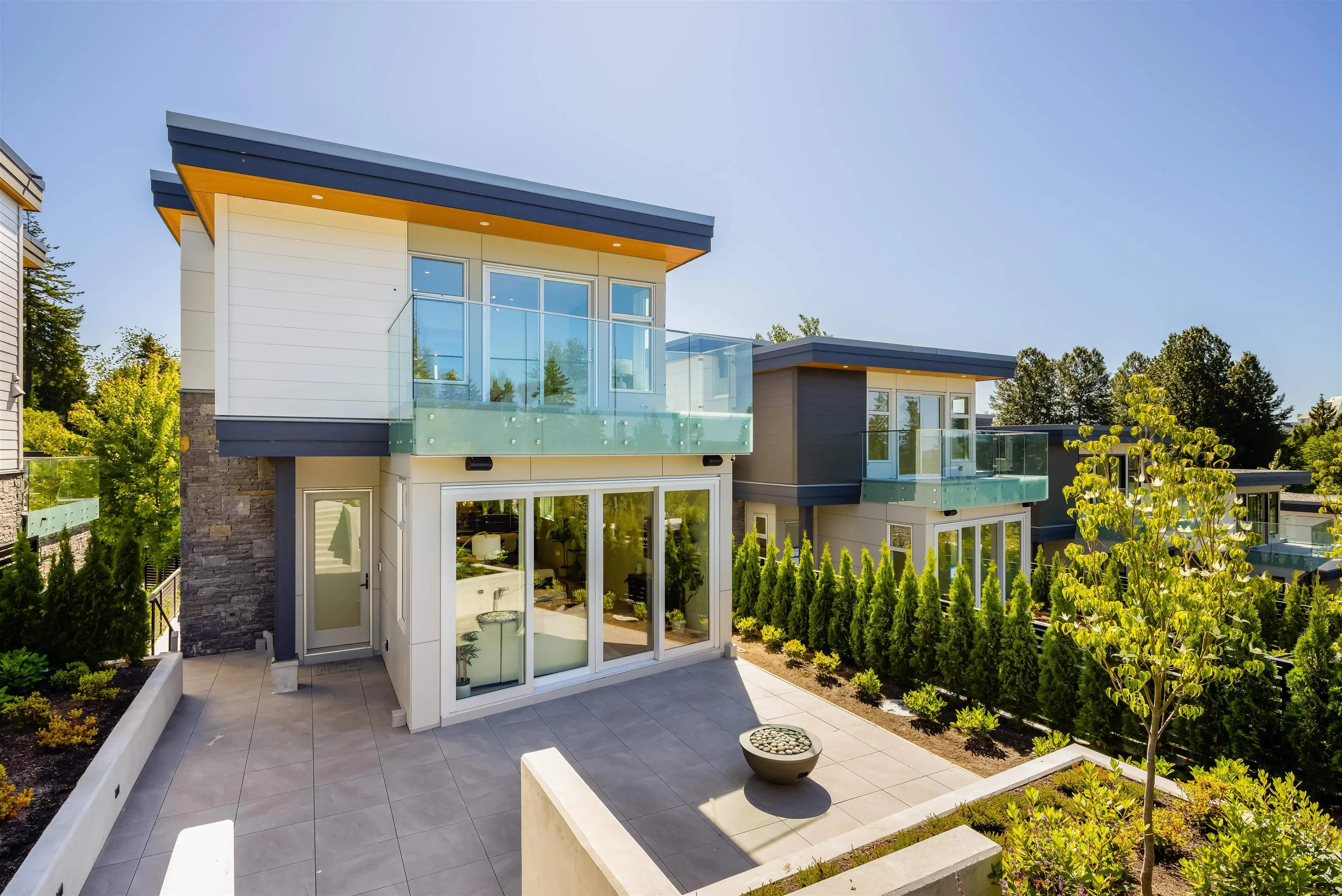 592 Arthur Erickson Place