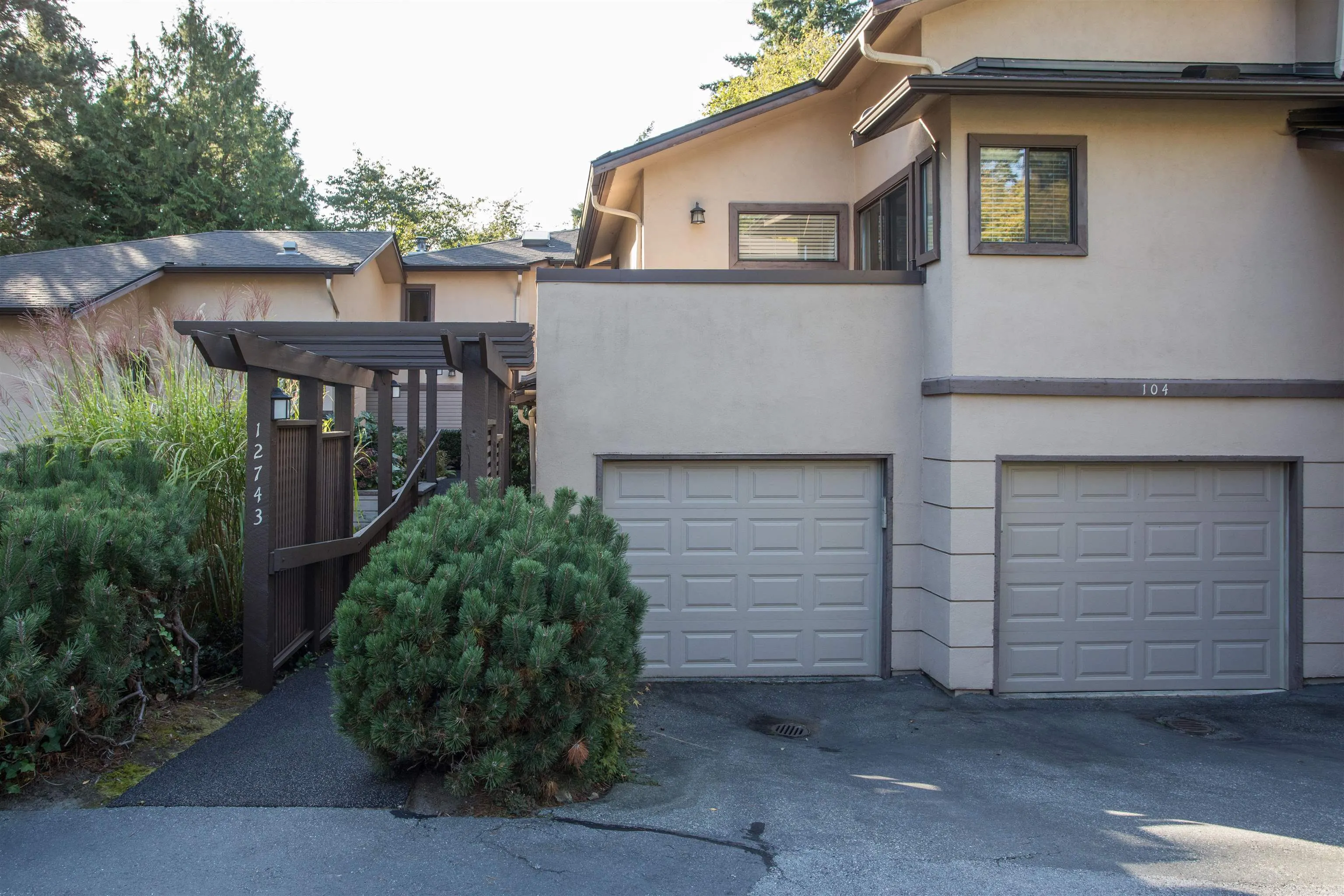 103 12743 16 Avenue