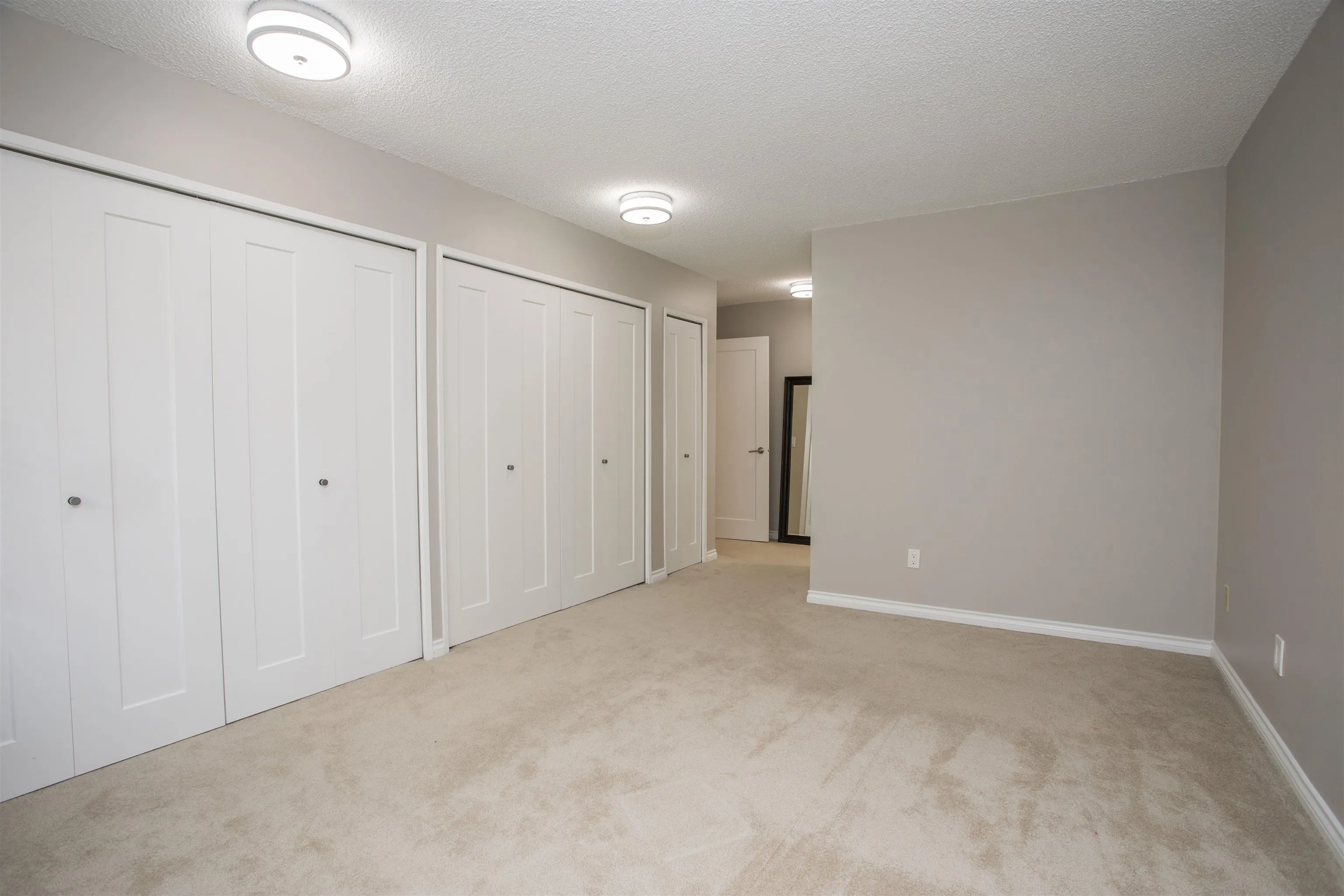 103 12743 16 Avenue